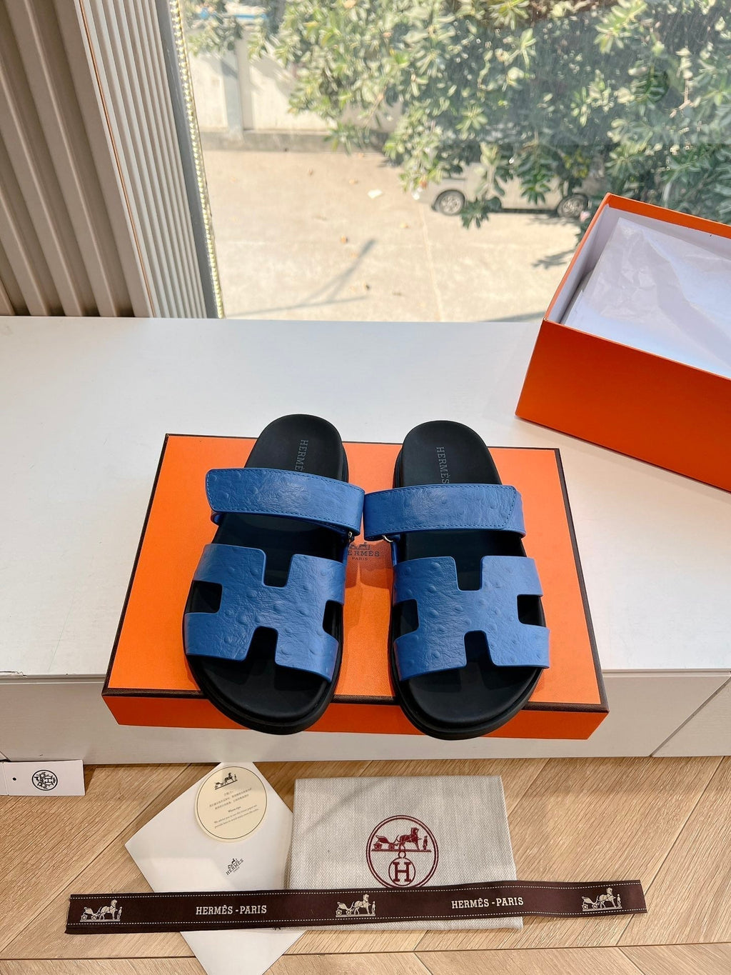 HERMES CHYPRE SANDAL IN COBALT BLUE GRAINED CALFSKIN