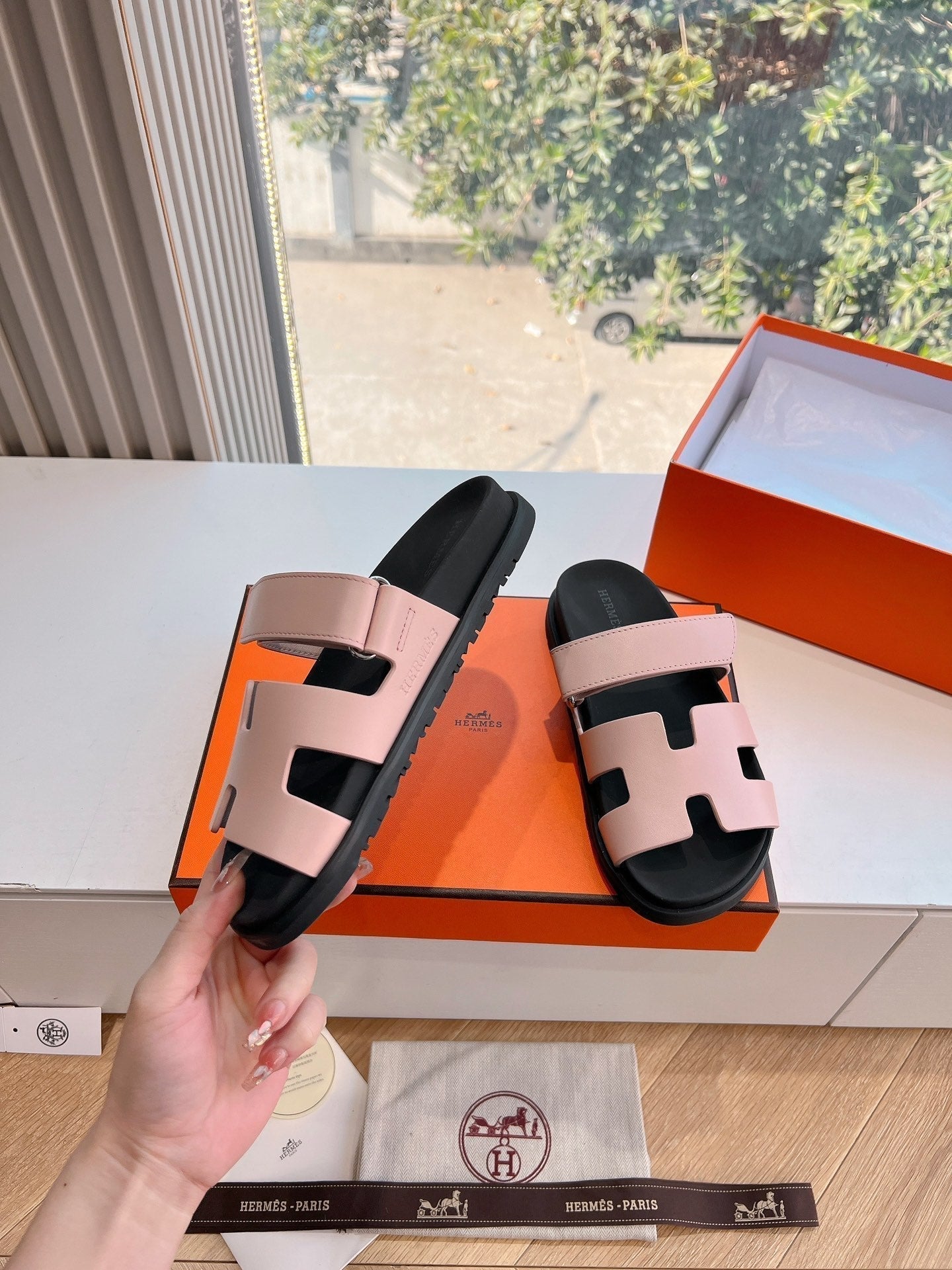 HERMES CHYPRE SANDAL IN LIGHT PINK CALFSKIN