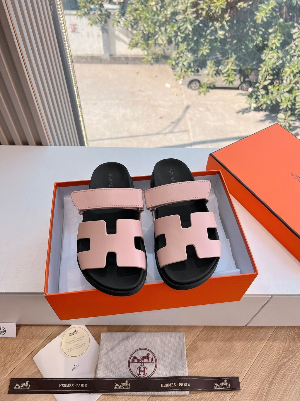 HERMES CHYPRE SANDAL IN LIGHT PINK CALFSKIN