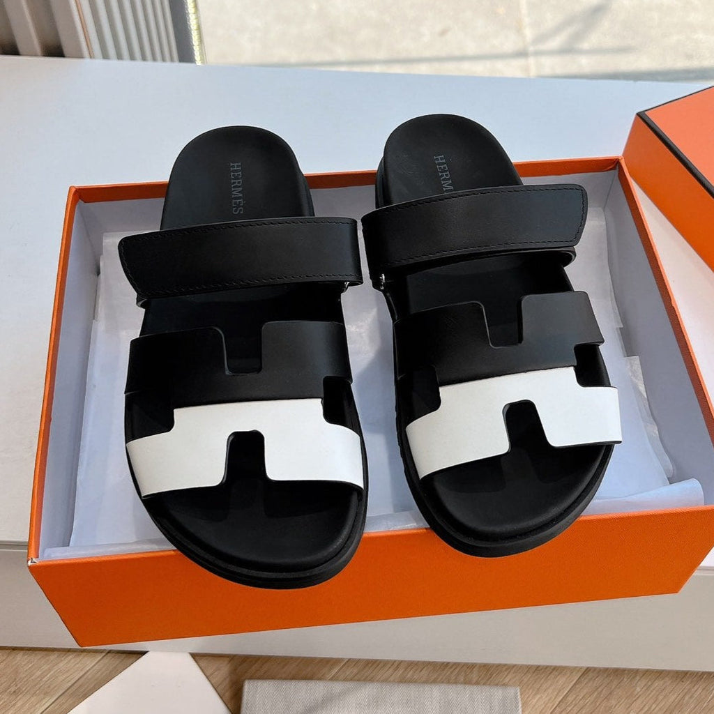 HERMES CHYPRE SANDAL IN BLACK MIX WHITE CALFSKIN