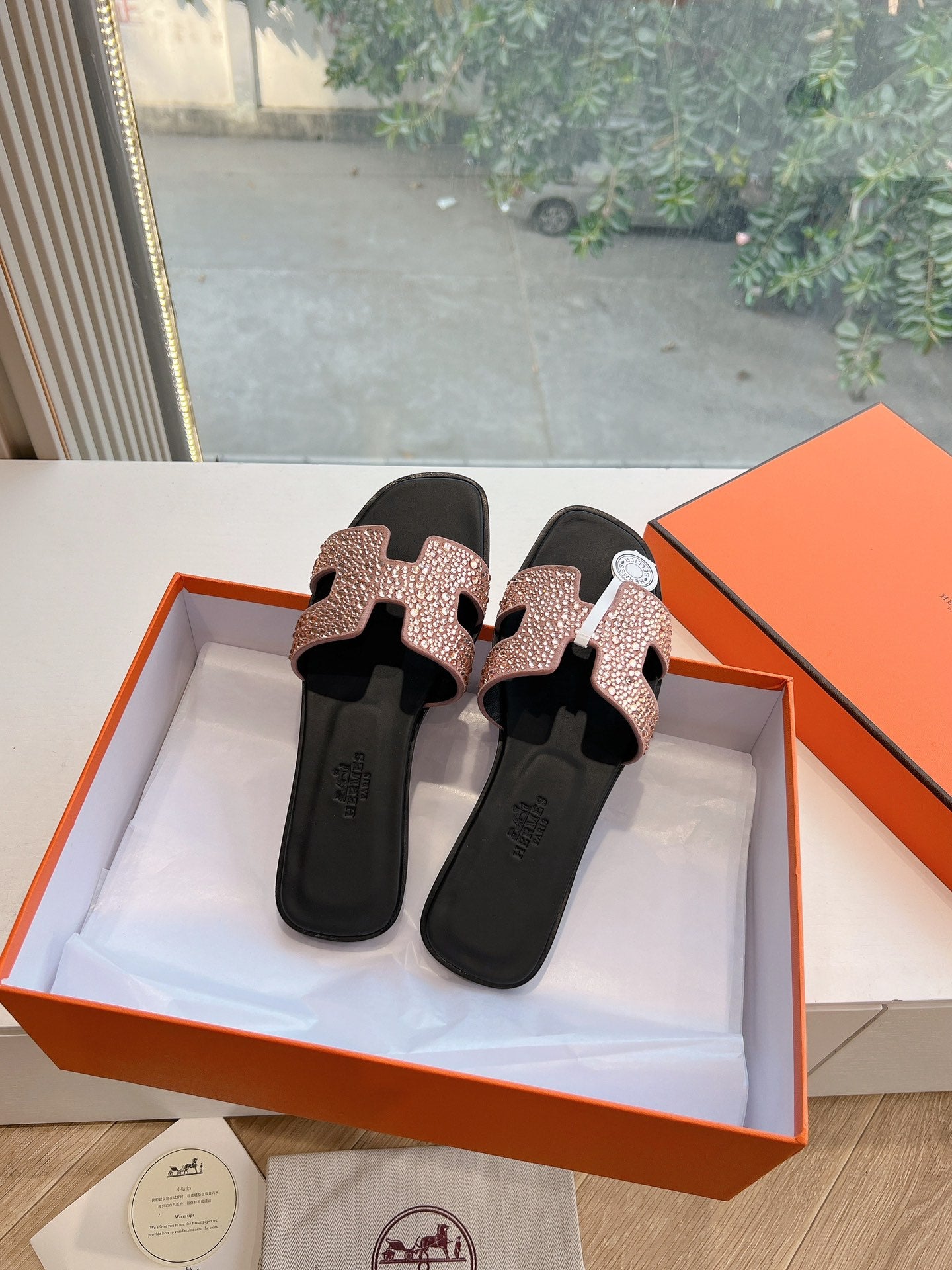 HERMES 0RAN SLIDE IN PENNY BROWN CALFSKIN WITH CRYSTALS