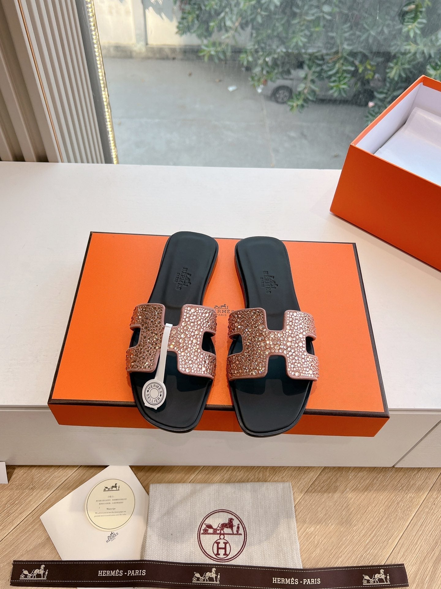 HERMES 0RAN SLIDE IN PENNY BROWN CALFSKIN WITH CRYSTALS