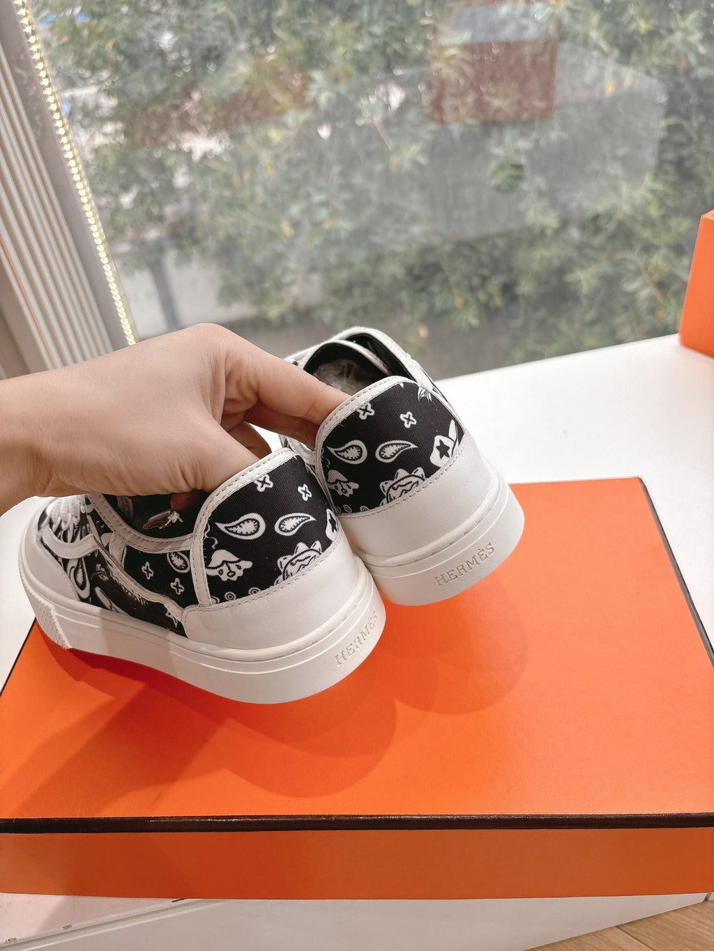 HERMES GET SNEAKER IN BLACK MIX WHITE MAXI CANVAS AND CALFSKIN