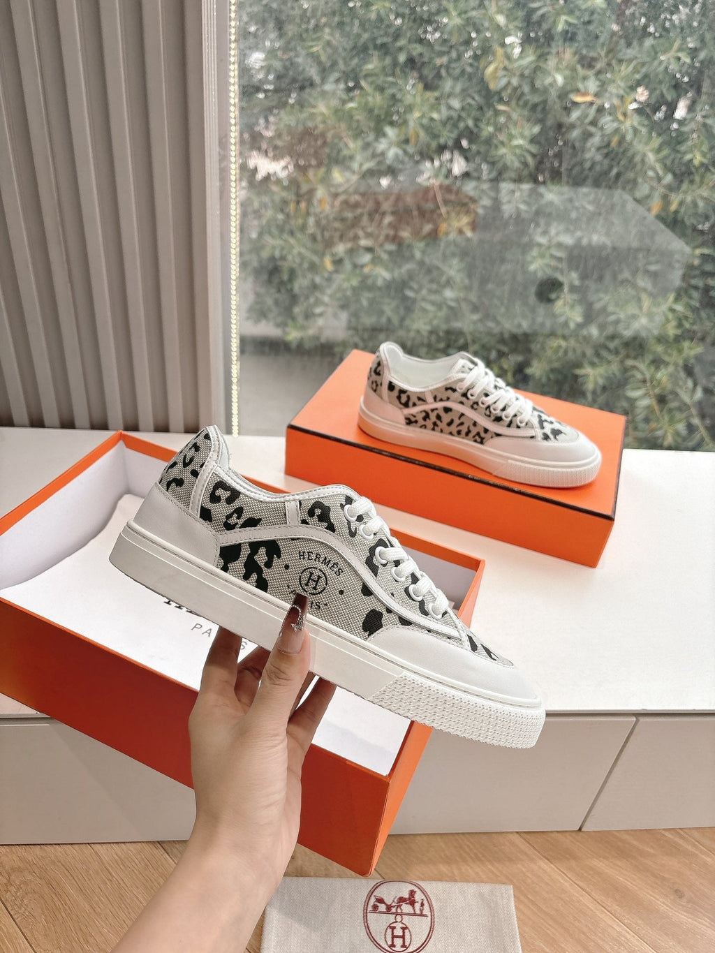 HERMES GET SNEAKER IN BLACK MIX PALE GRAY MAXI CANVAS AND CALFSKIN
