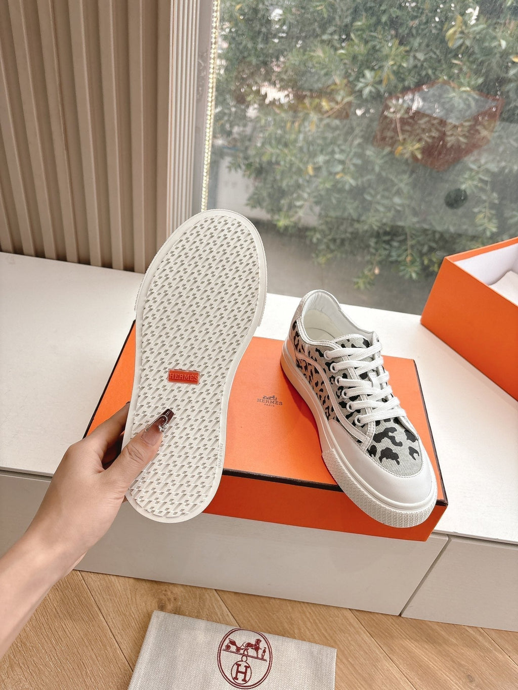 HERMES GET SNEAKER IN BLACK MIX PALE GRAY MAXI CANVAS AND CALFSKIN