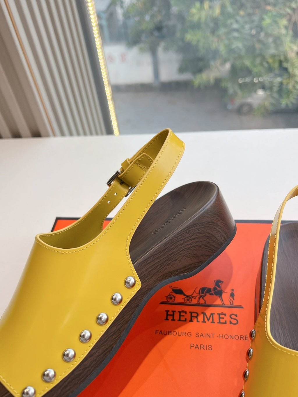 HERMES FLAT SANDAL IN CORN YELLOW CALFSKIN
