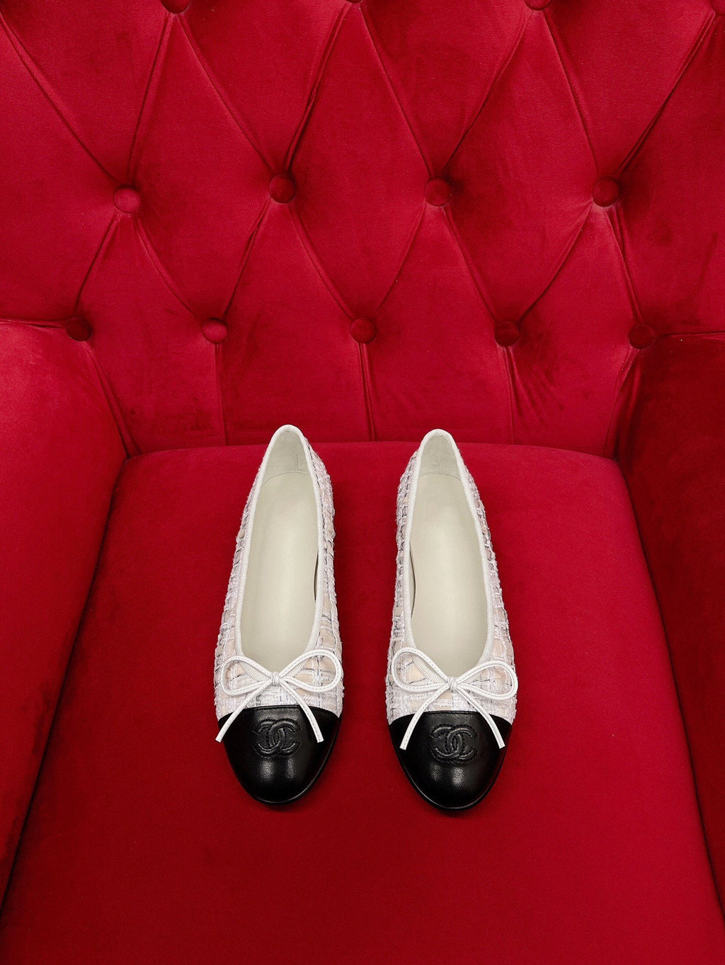 CHANEL ballet flat white black tweed lambskin