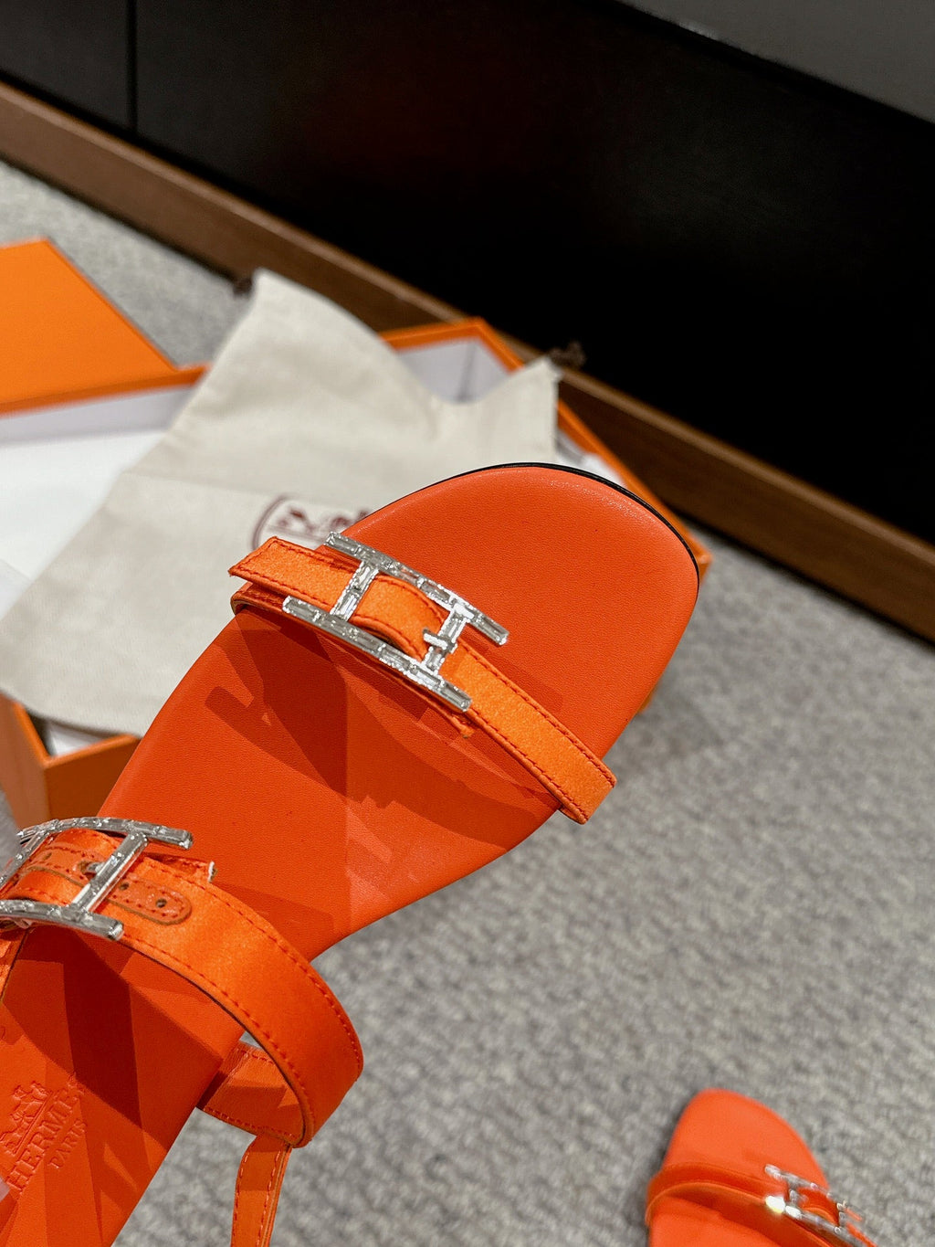 HERMES BUCKLE SANDAL BRIGHT ORANGE CALFSKIN