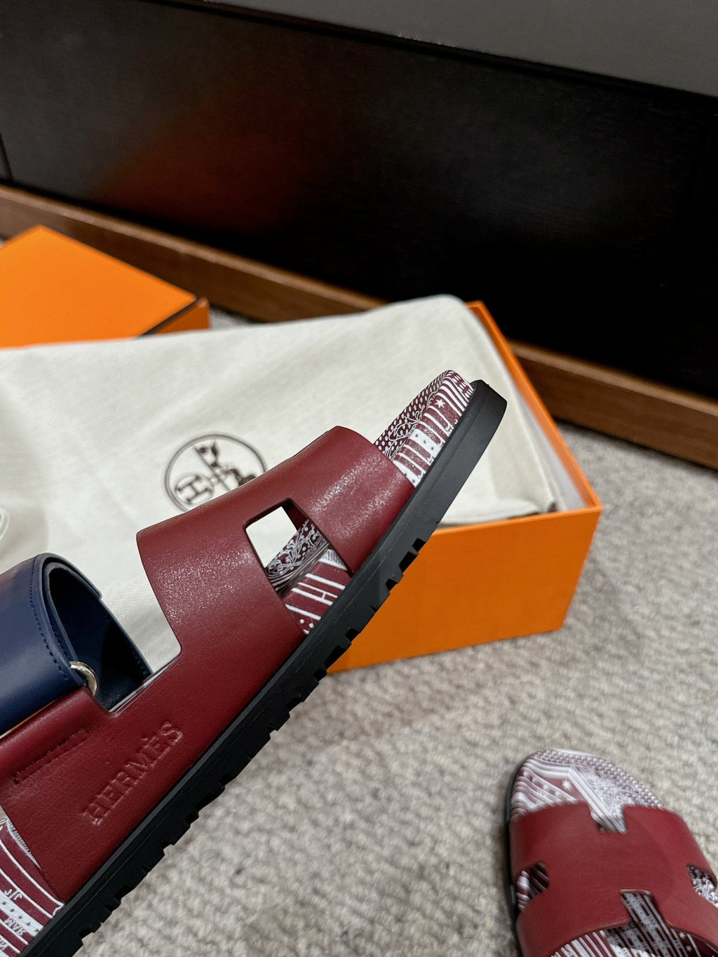 HERMES CHYPRE SANDAL BURNT UMBER CALFSKIN UNIQUE
