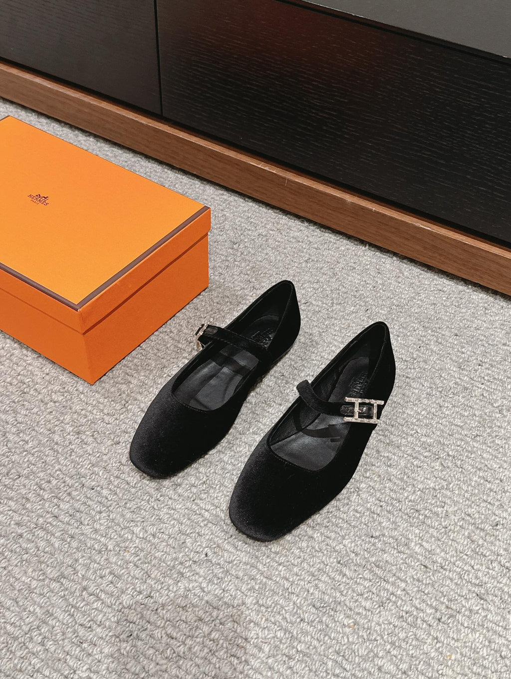 HERMES JANE BALLET FLAT BLACK VELVET