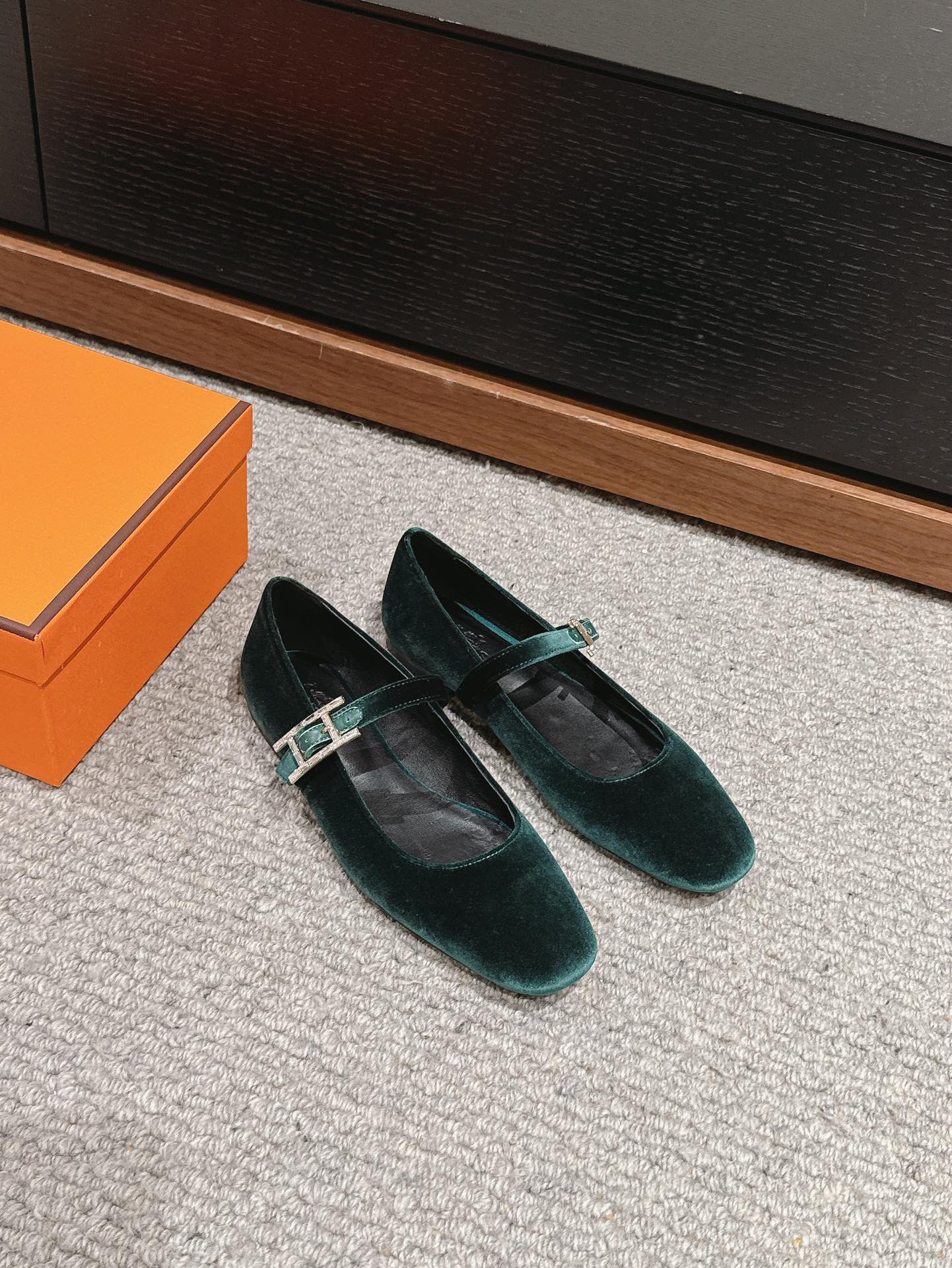 HERMES JANE BALLET FLAT CASTLETON GREEN VELVET