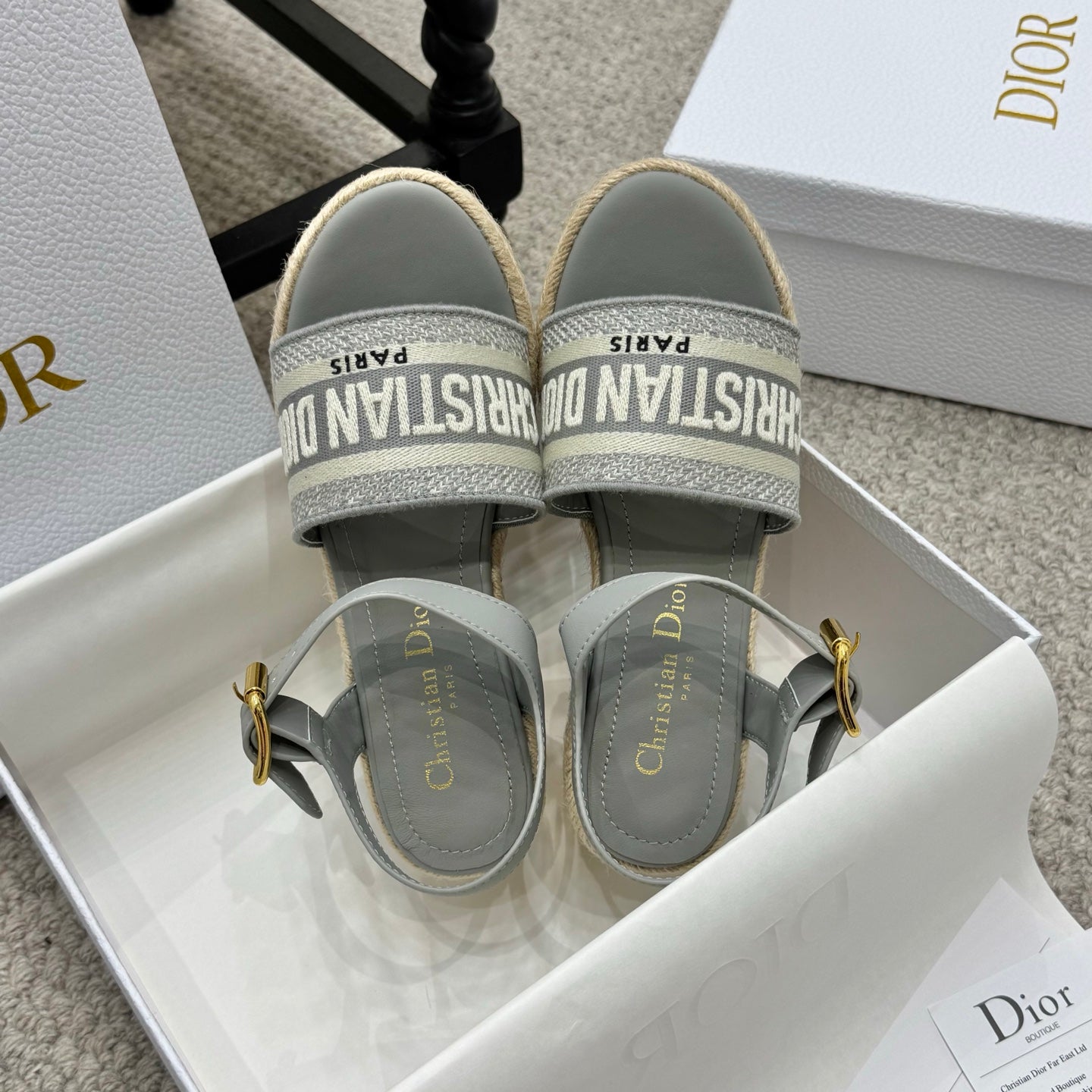 DIOR DWAY WEDGE SANDAL 25S 95MM IN GRAY EMBROIDERED COTTON RAFFIA SOLE