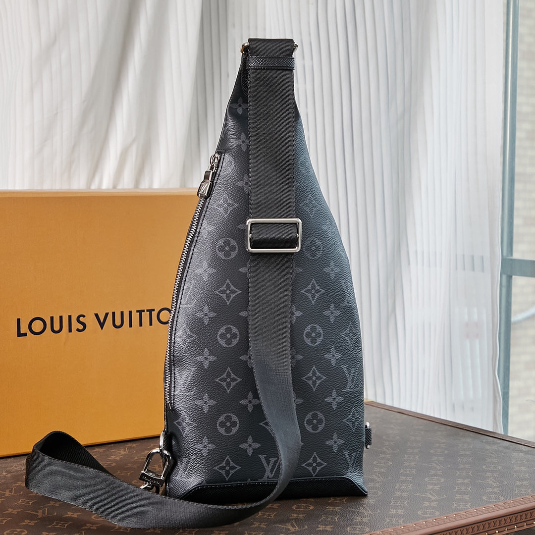 LOUIS VUITTON DUO CROSSBAG 42 IN BLACK MONOGRAM ECLIPSE CANVAS