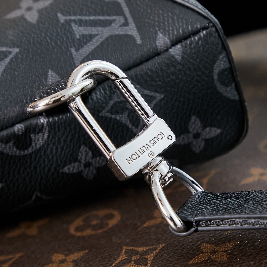LOUIS VUITTON DUO CROSSBAG 42 IN BLACK MONOGRAM ECLIPSE CANVAS