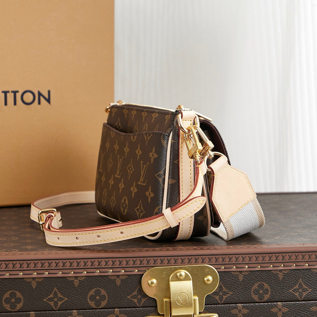 LOUIS VUITTON VIVACITÉ 25 IN BROWN MONOGRAM CANVAS GOLD HARDWARE