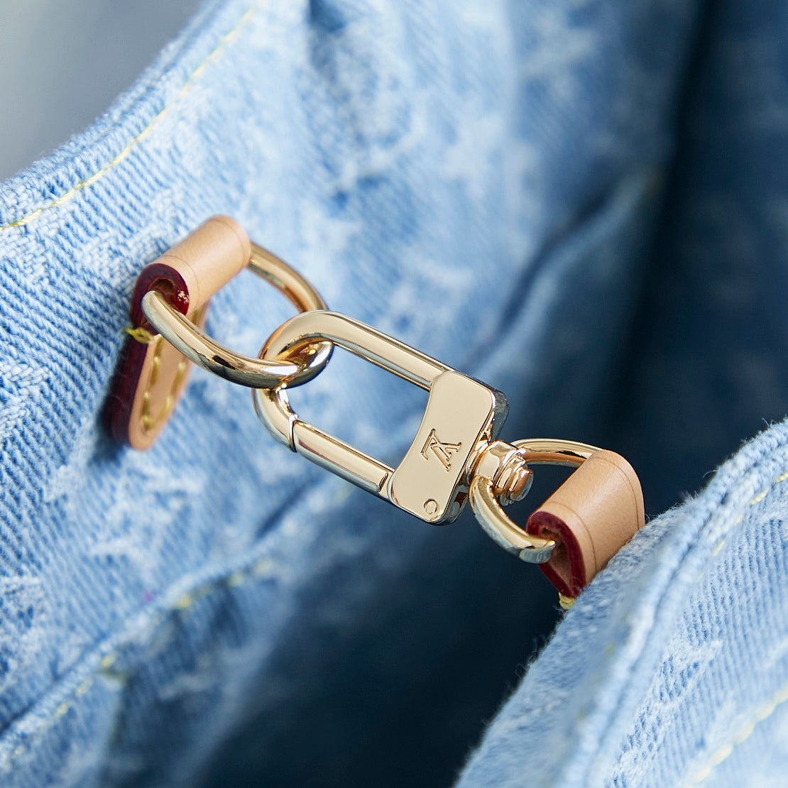 LOUIS VUITTON LET GO PM 28 IN LIGHT BLUE MONOGRAM DENIM GOLD HARDWARE