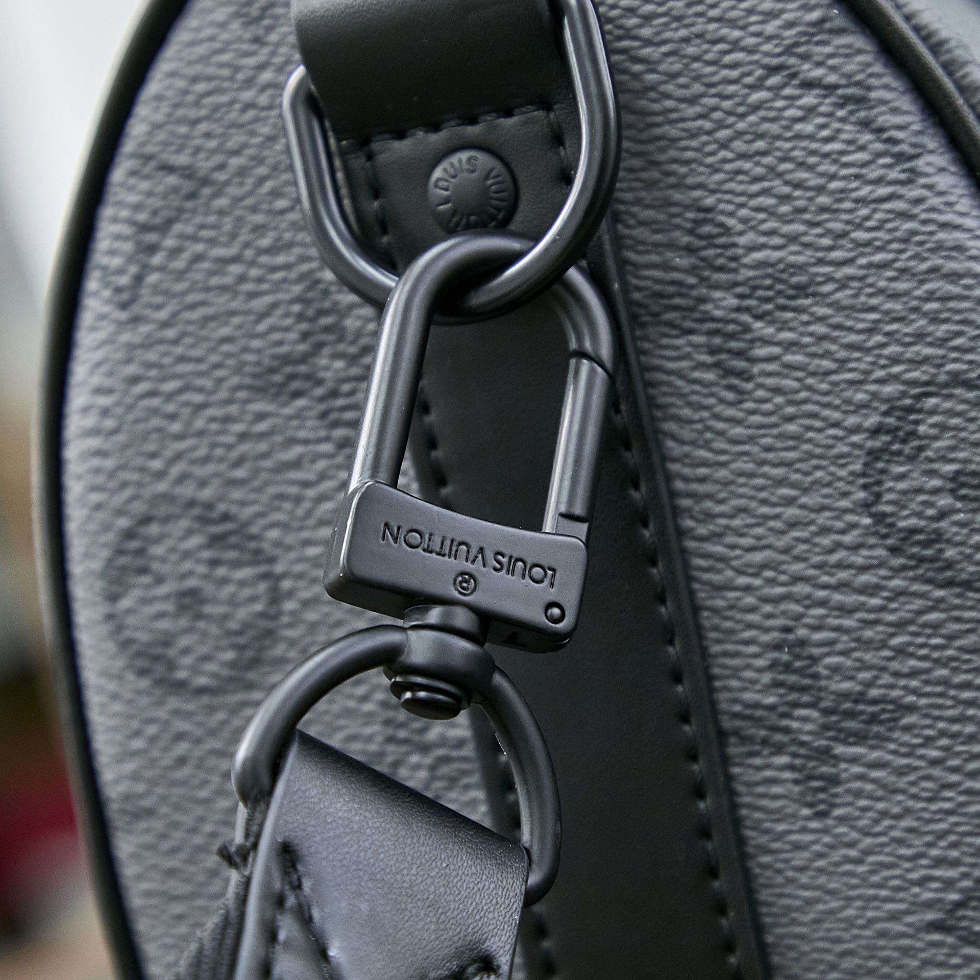 LOUIS VUITTON KEEPALL BANDOULIÈRE 25 IN GUN METAL MONOGRAM ECLIPSE CANVAS MIX TURQUOISE CALFSKIN