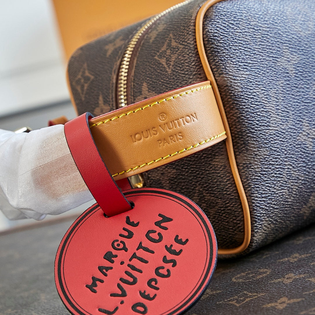LOUIS VUITTON LOCKER DOPP KIT 23 IN BROWN MONOGRAM DUST CANVAS