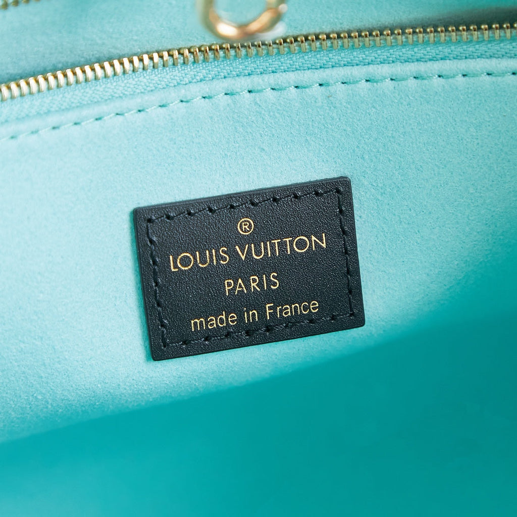 LOUIS VUITTON ONTHEGO PM 25 IN BROWN MONOGRAM CANVAS WITH DUCK SHAPE
