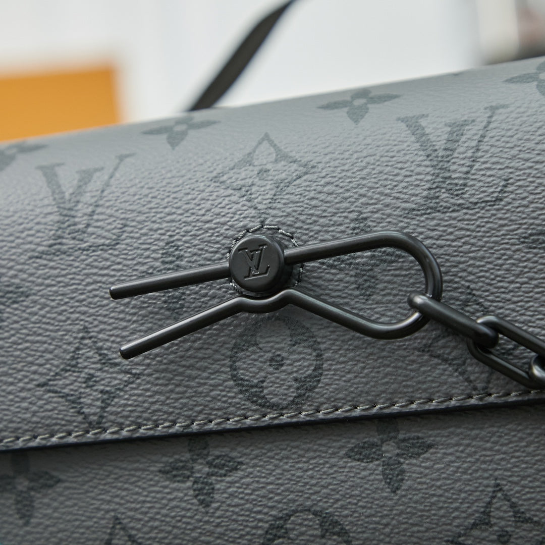 LOUIS VUITTON STEAMER 18 IN GUN METAL MONOGRAM ECLIPSE CANVAS MIX TURQUOISE CALFSKIN