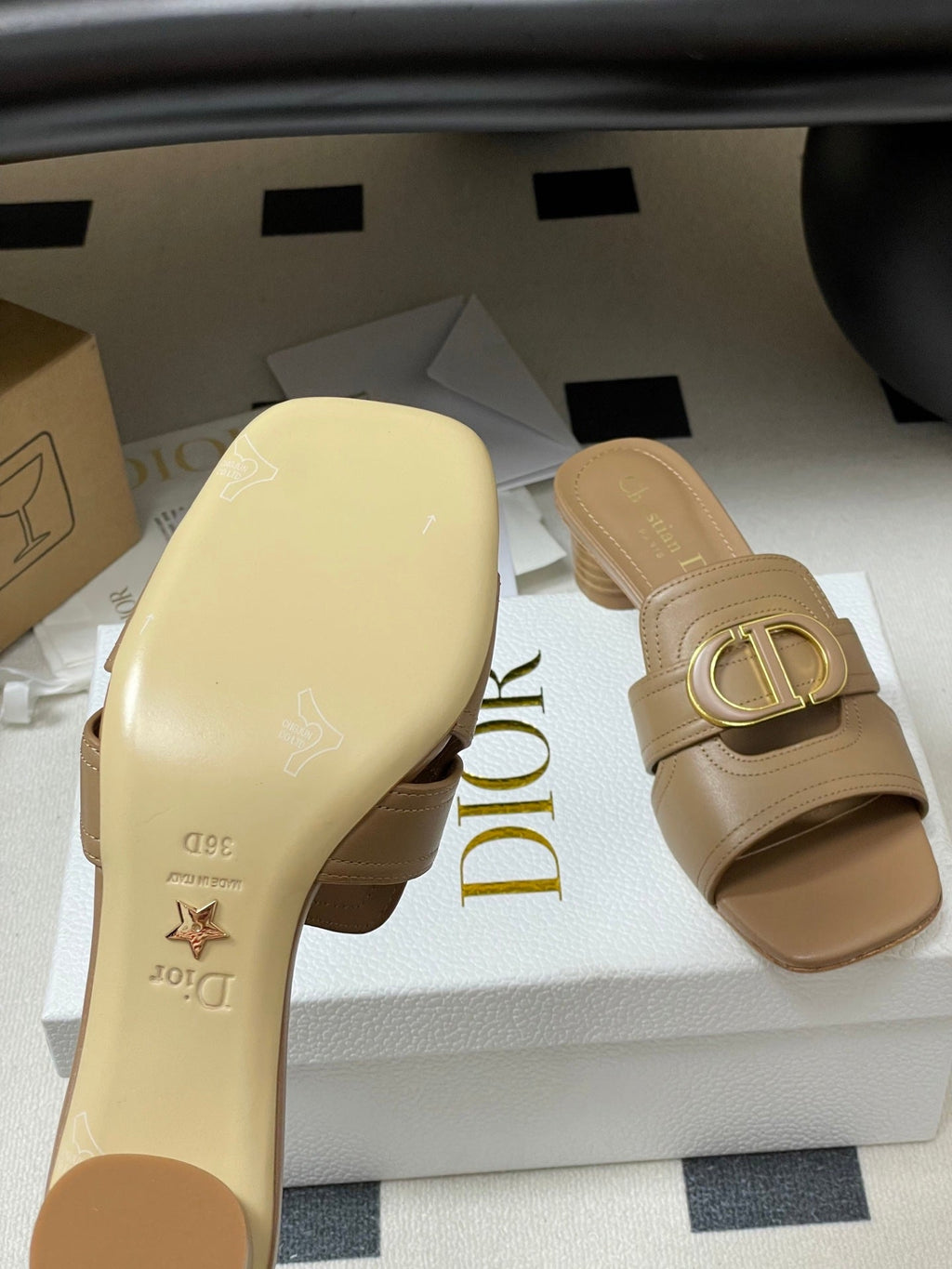 DIOR HIGH HEEL CLASSIC MONTAIGNE 40 MM 25S IN BROWN LAMBSKIN WITH CD LOGO