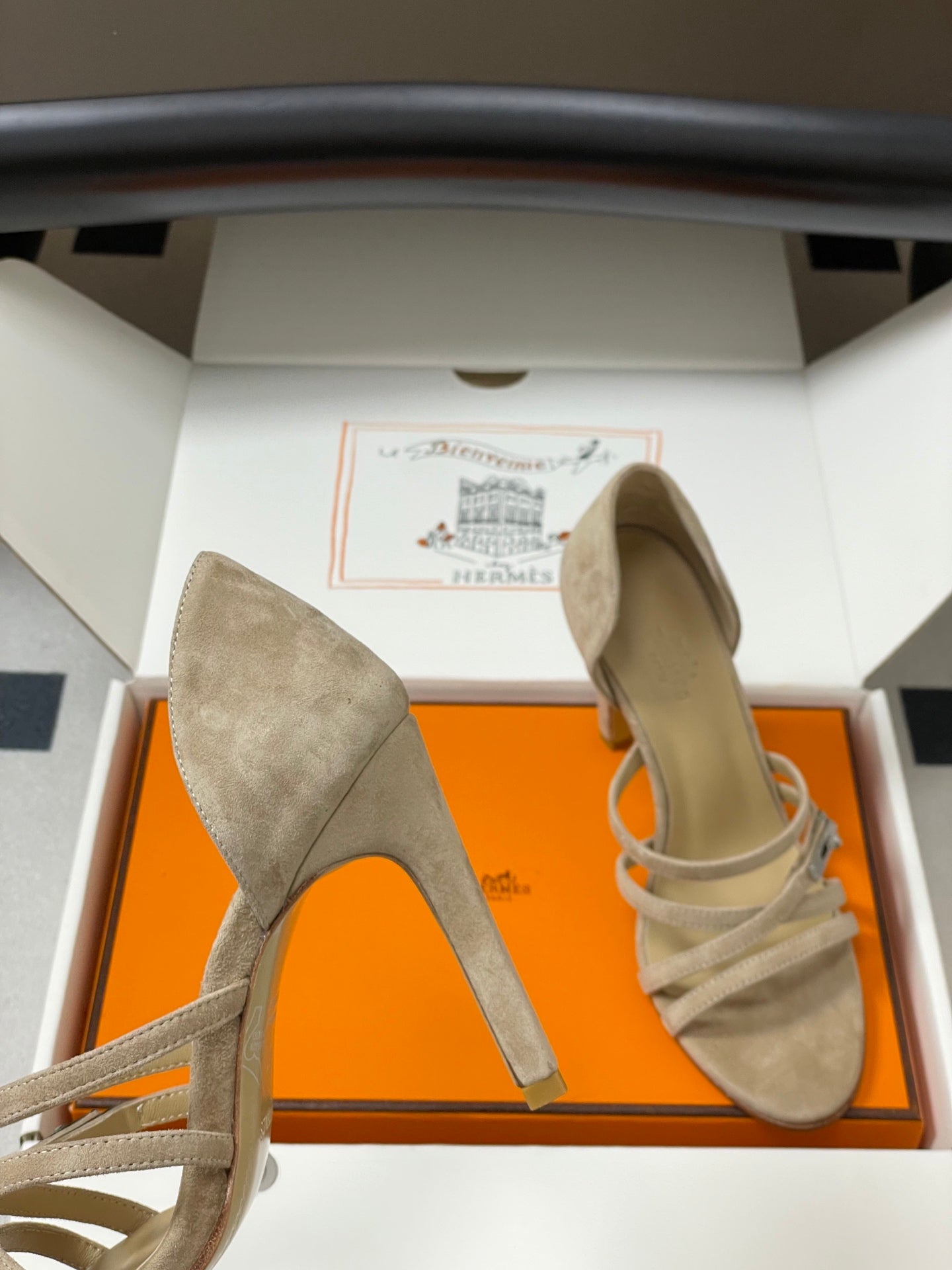 HERMES 25S HIGH-HEEL SANDAL 105 MM IN BEIGE SUEDE
