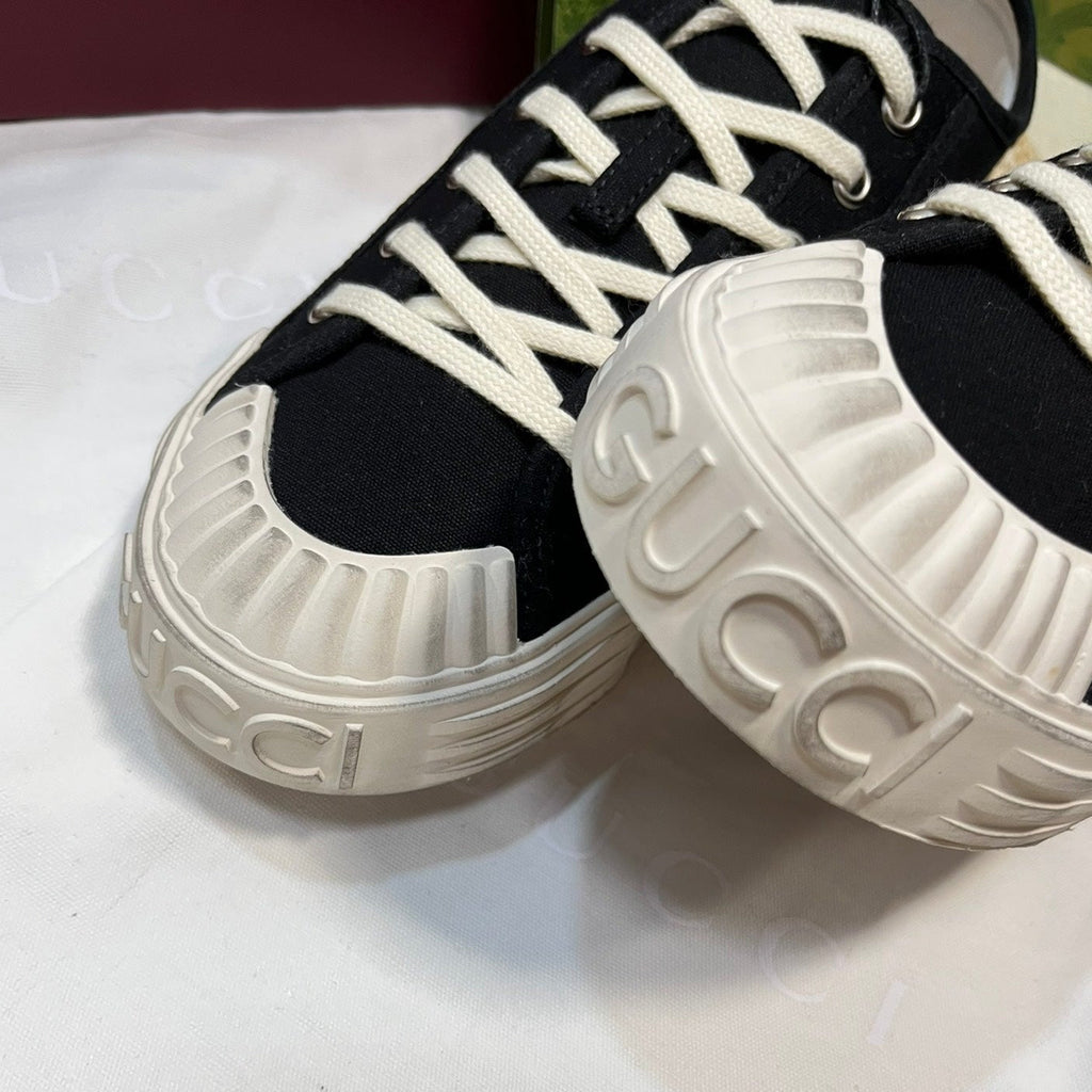 GUCCI Sneaker Julio Canvas  Sneakers Black