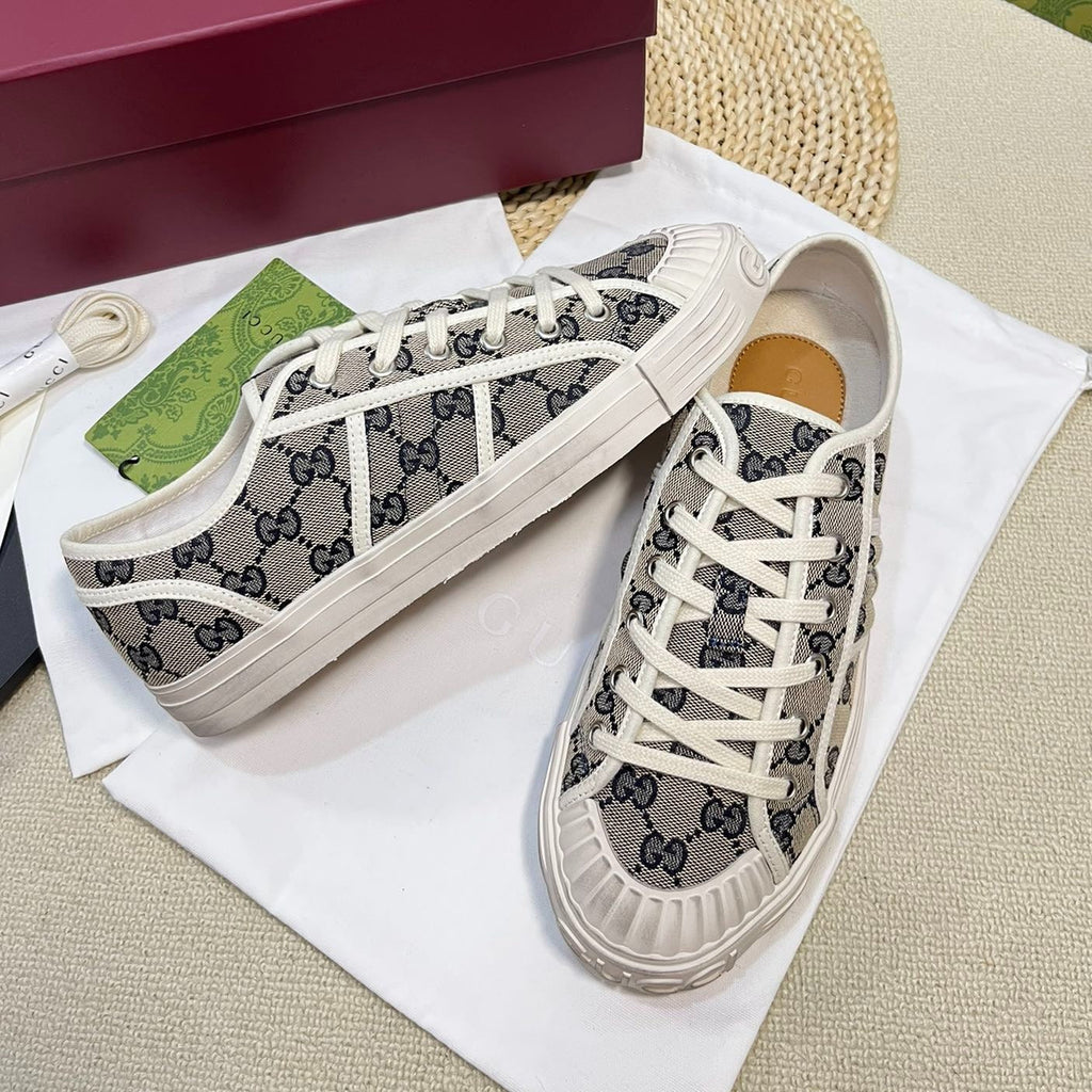GUCCI Sneaker Julio Canvas  Sneakers Black Caro