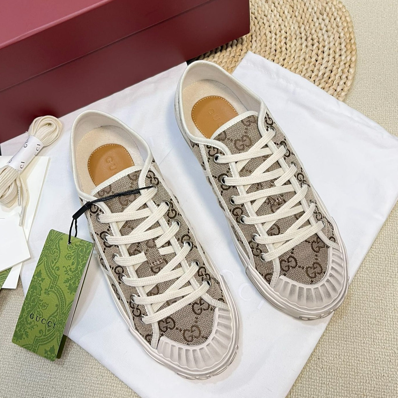 GUCCI Sneaker Julio Canvas  Sneakers Beige Caro