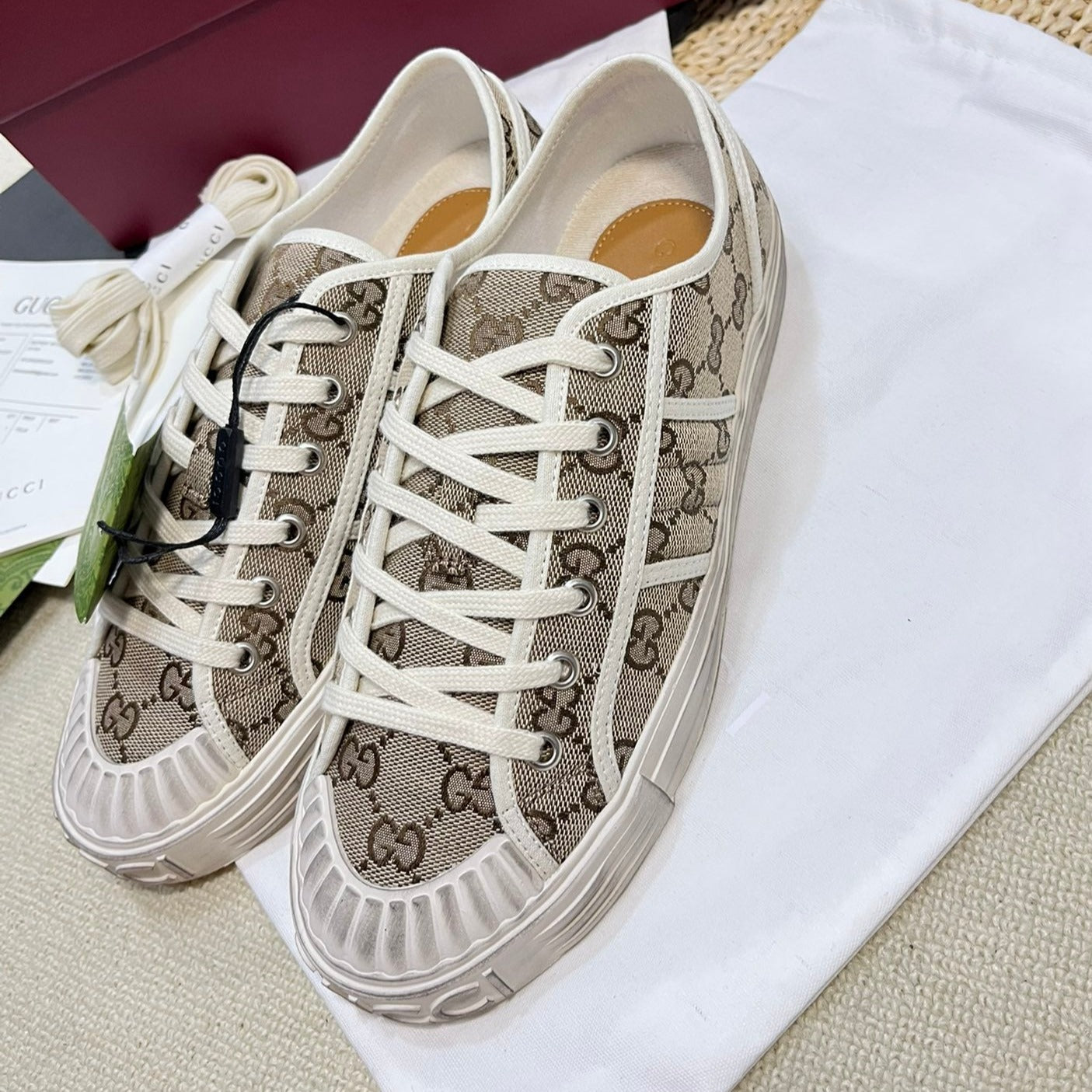 GUCCI Sneaker Julio Canvas  Sneakers Beige Caro