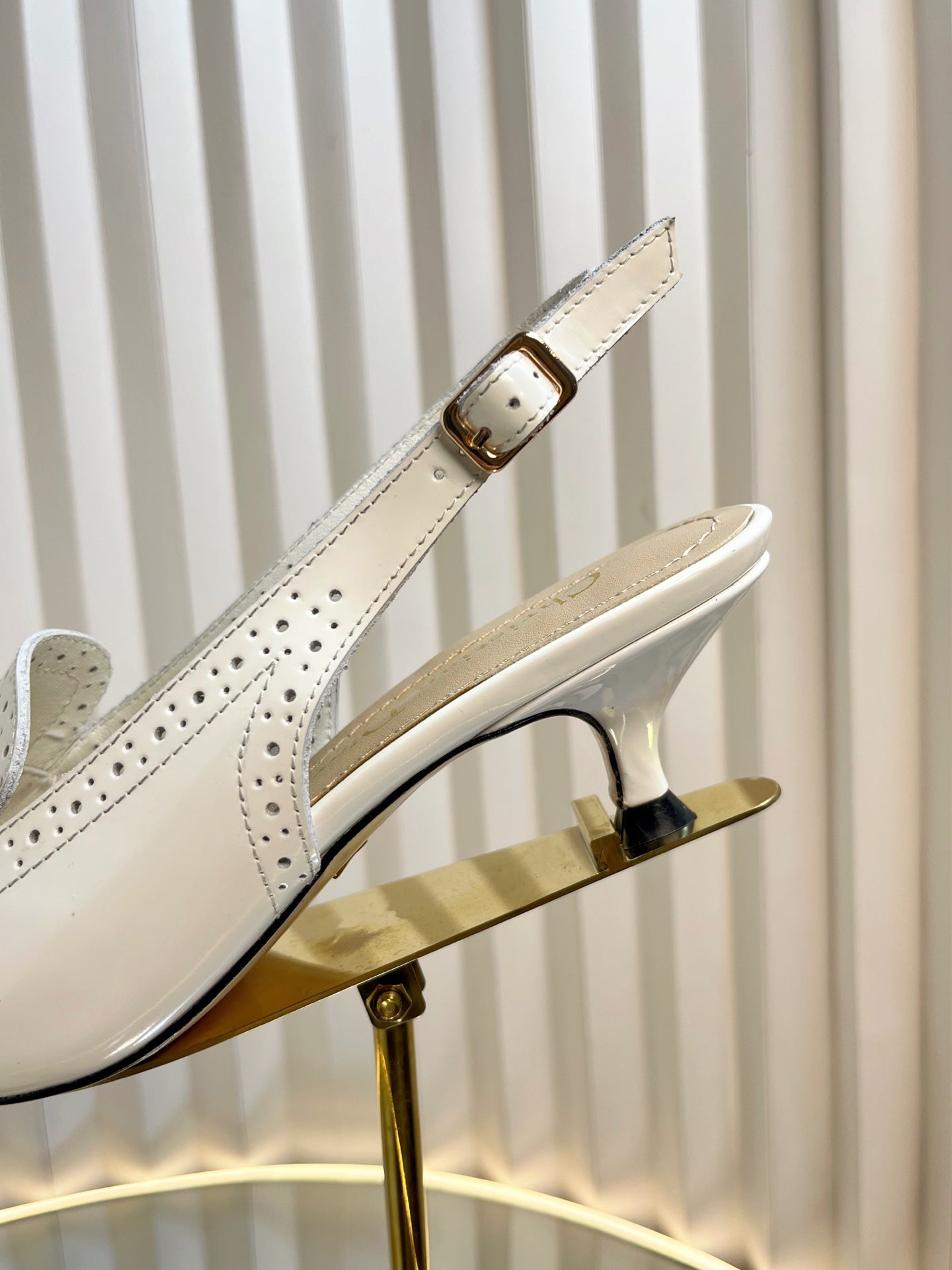 DIOR BOY SLINGBACK PUMP 35MM 25S IN WHITE CALFSKIN