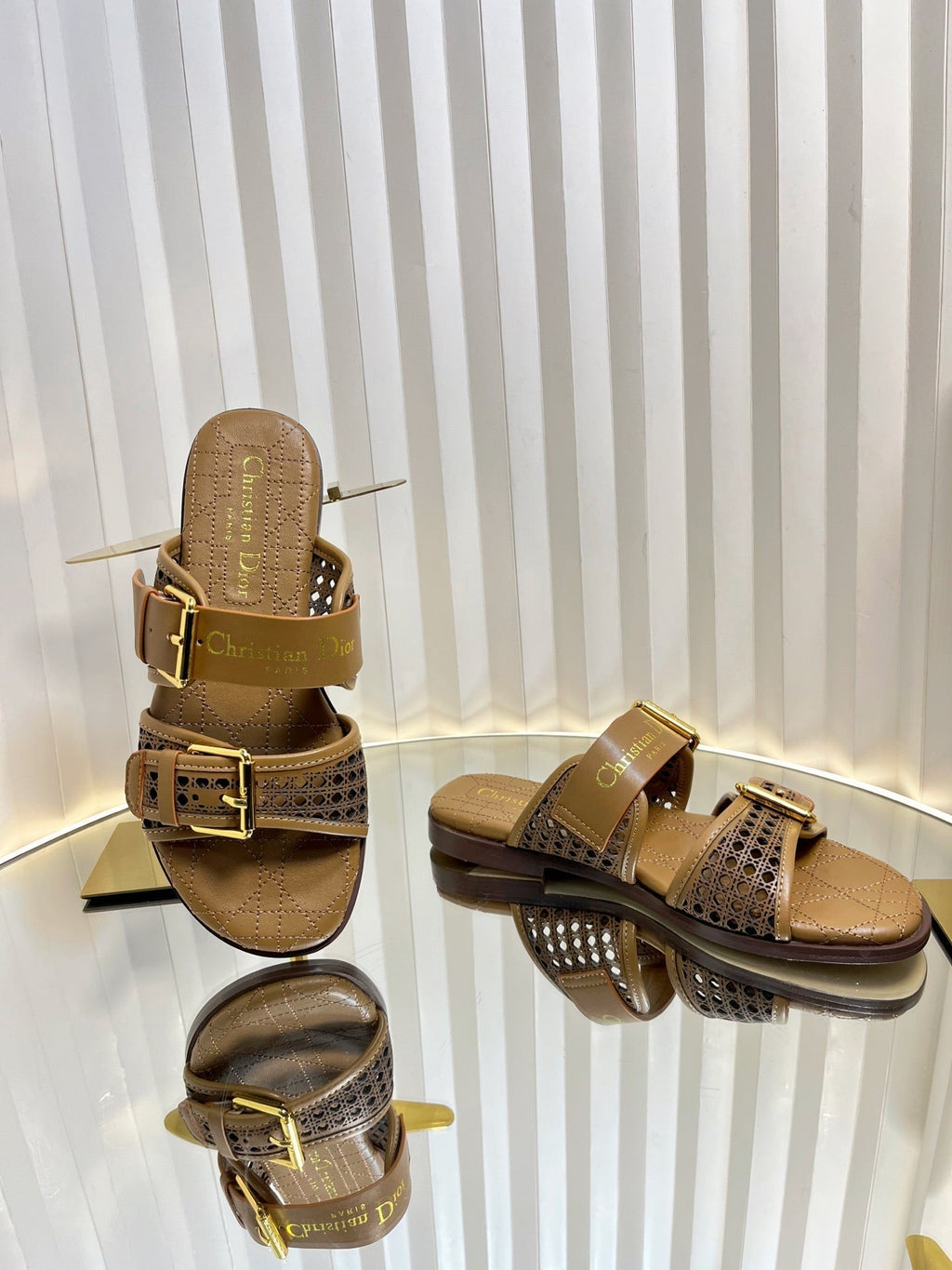 DIOR D-AVENUE SLIDES 25S IN BROWN CALFSKIN MICRO CANNAGE MOTIF