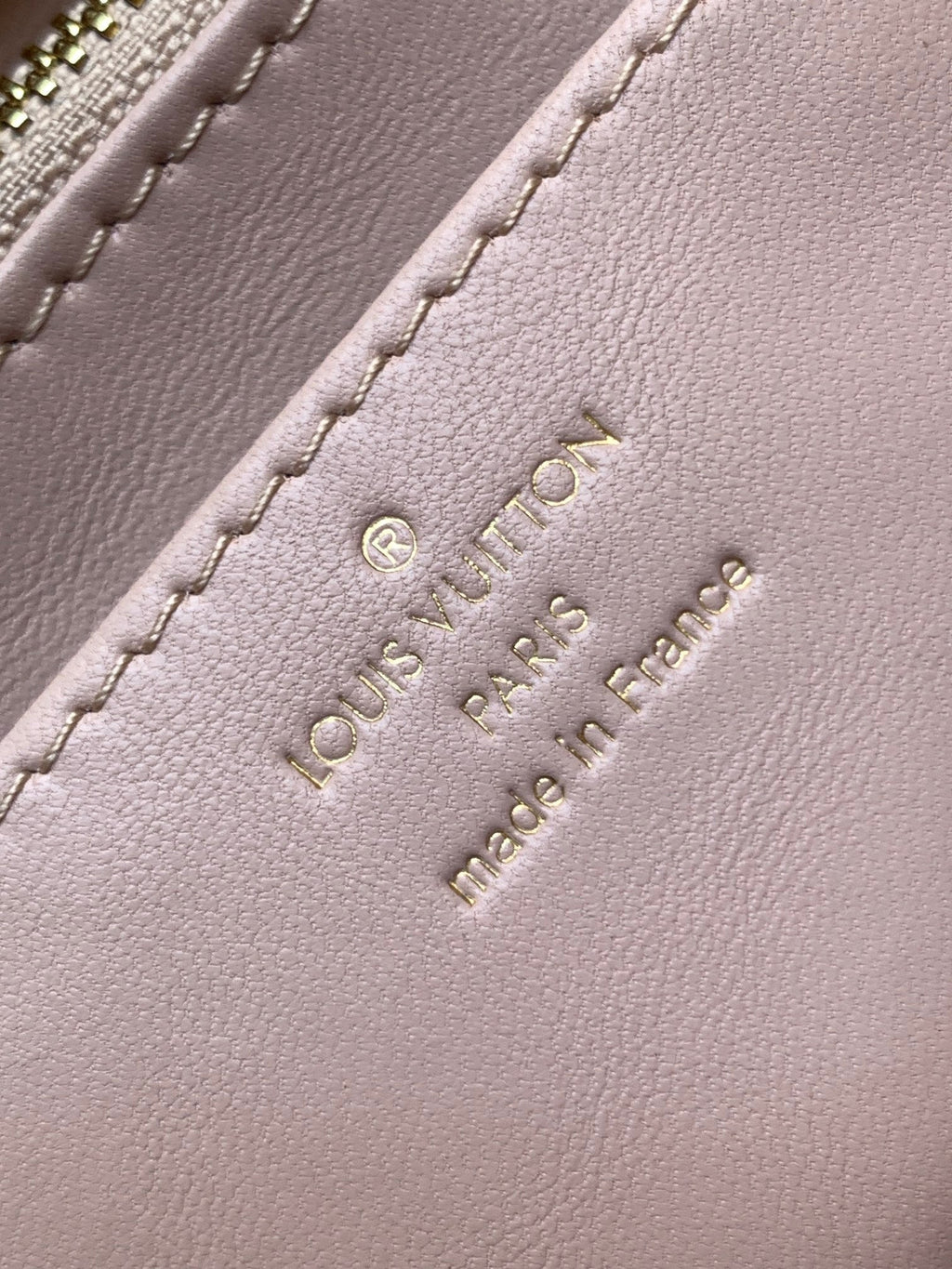 LOUIS VUITTON LV 25S GO-14 MM 23 IN LIGHT PINK QUILTED LAMBSKIN GOLD HARDWRE