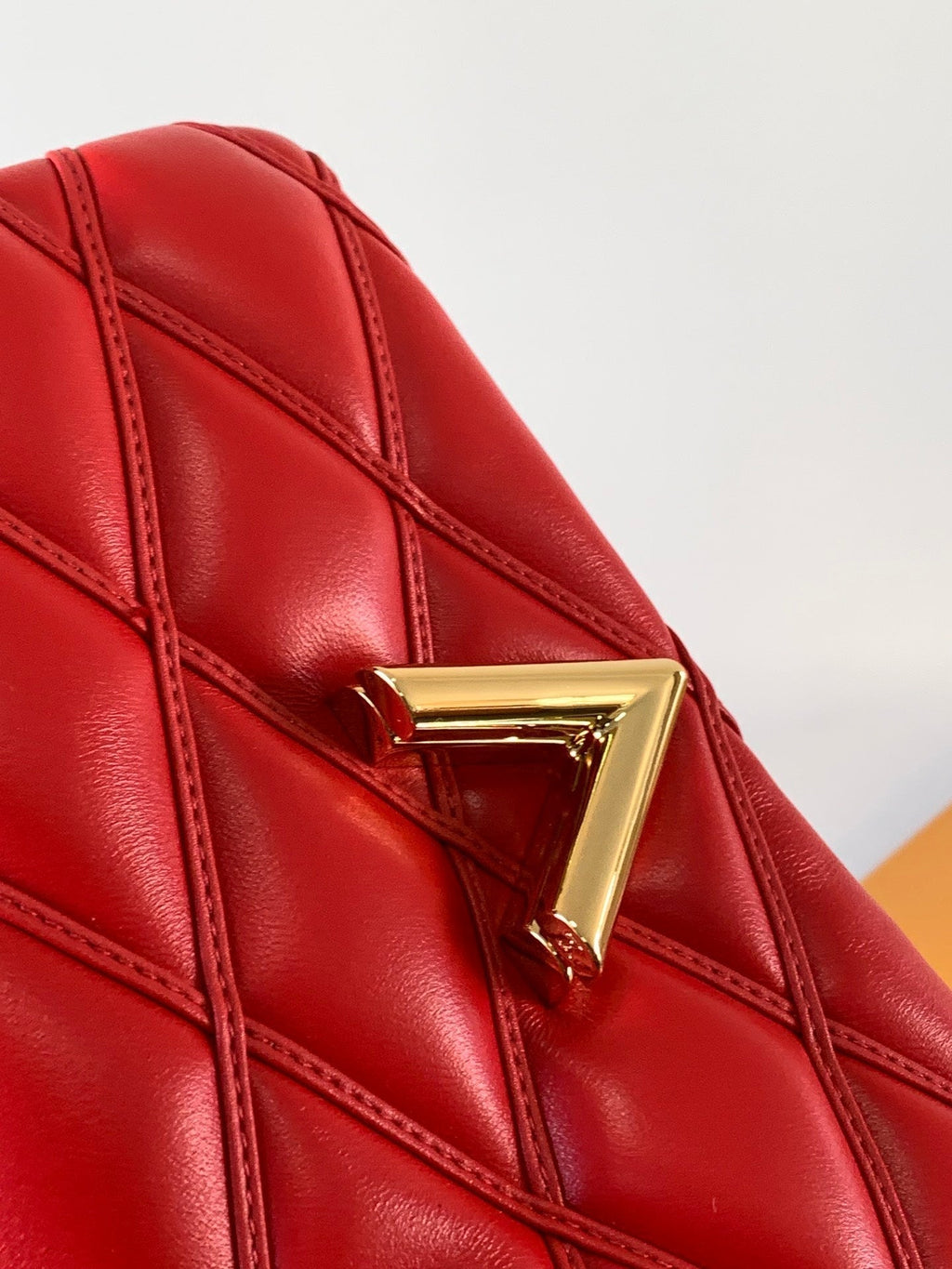 LOUIS VUITTON LV 25S GO-14 MM 23 IN CRIMSON RED QUILTED LAMBSKIN GOLD HARDWRE