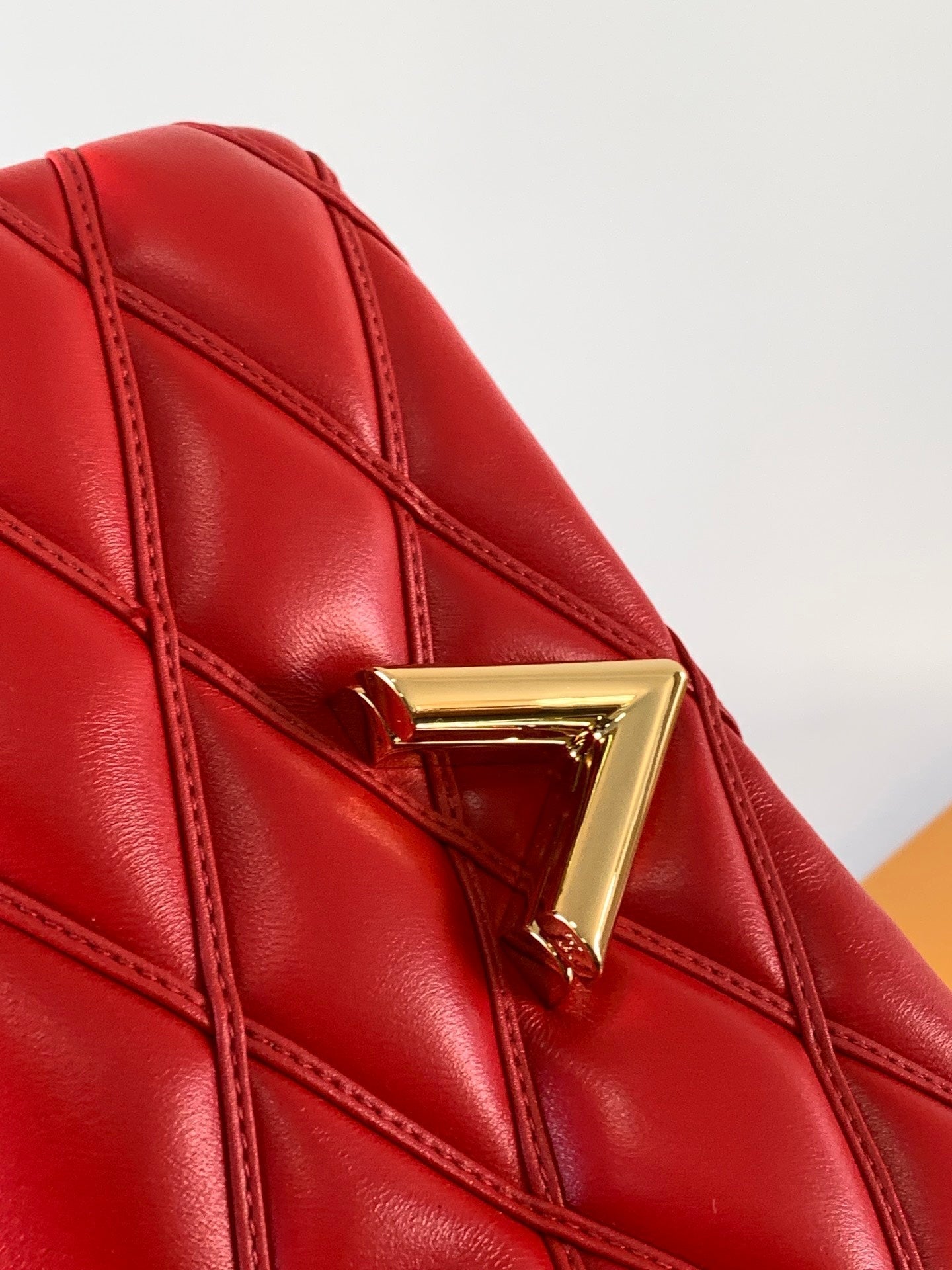 LOUIS VUITTON LV 25S GO-14 MM 23 IN CRIMSON RED QUILTED LAMBSKIN GOLD HARDWRE