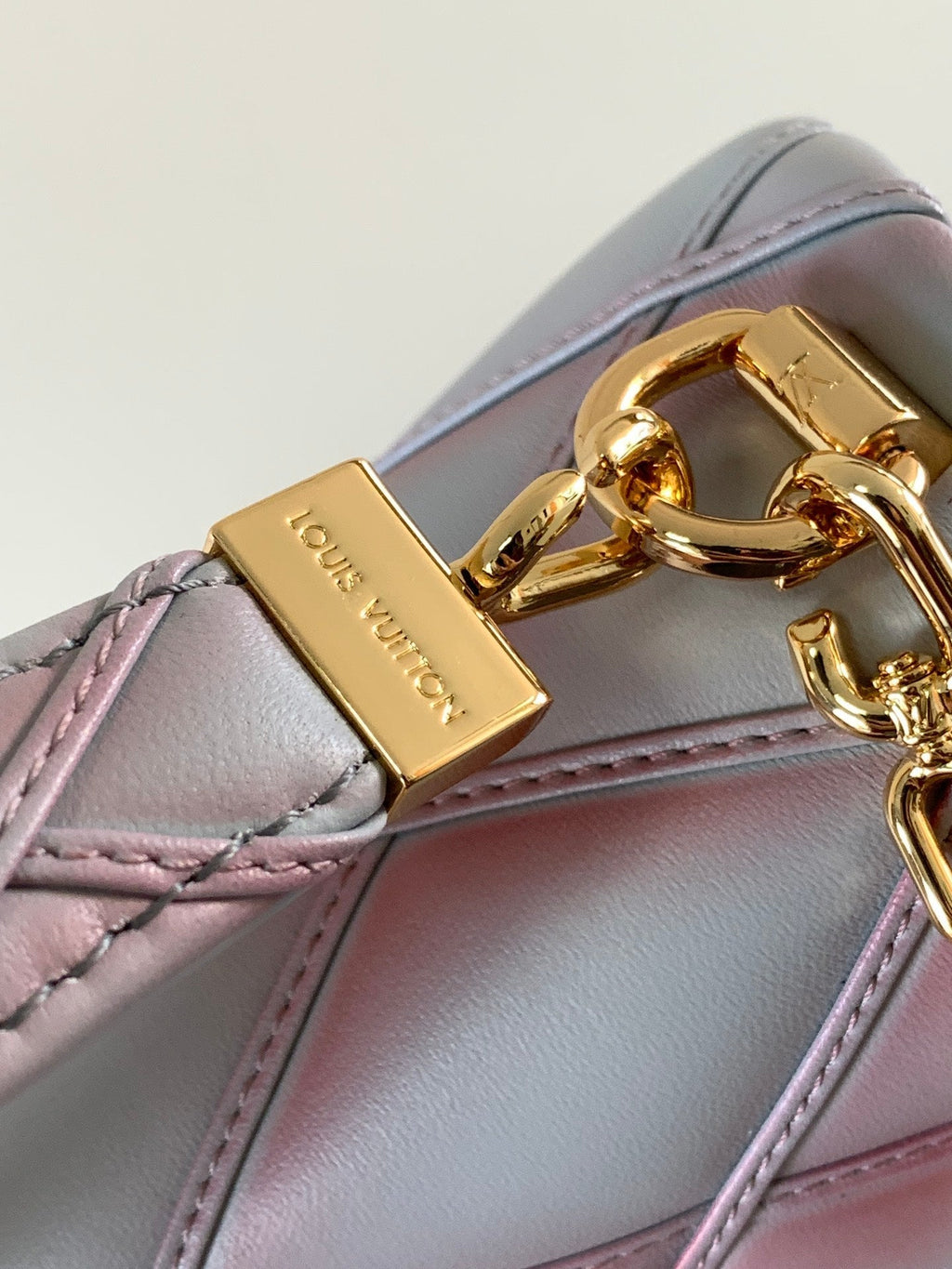 LOUIS VUITTON LV 25S GO-14 MM 23 IN LAVENDER GRAY QUILTED LAMBSKIN GOLD HARDWRE