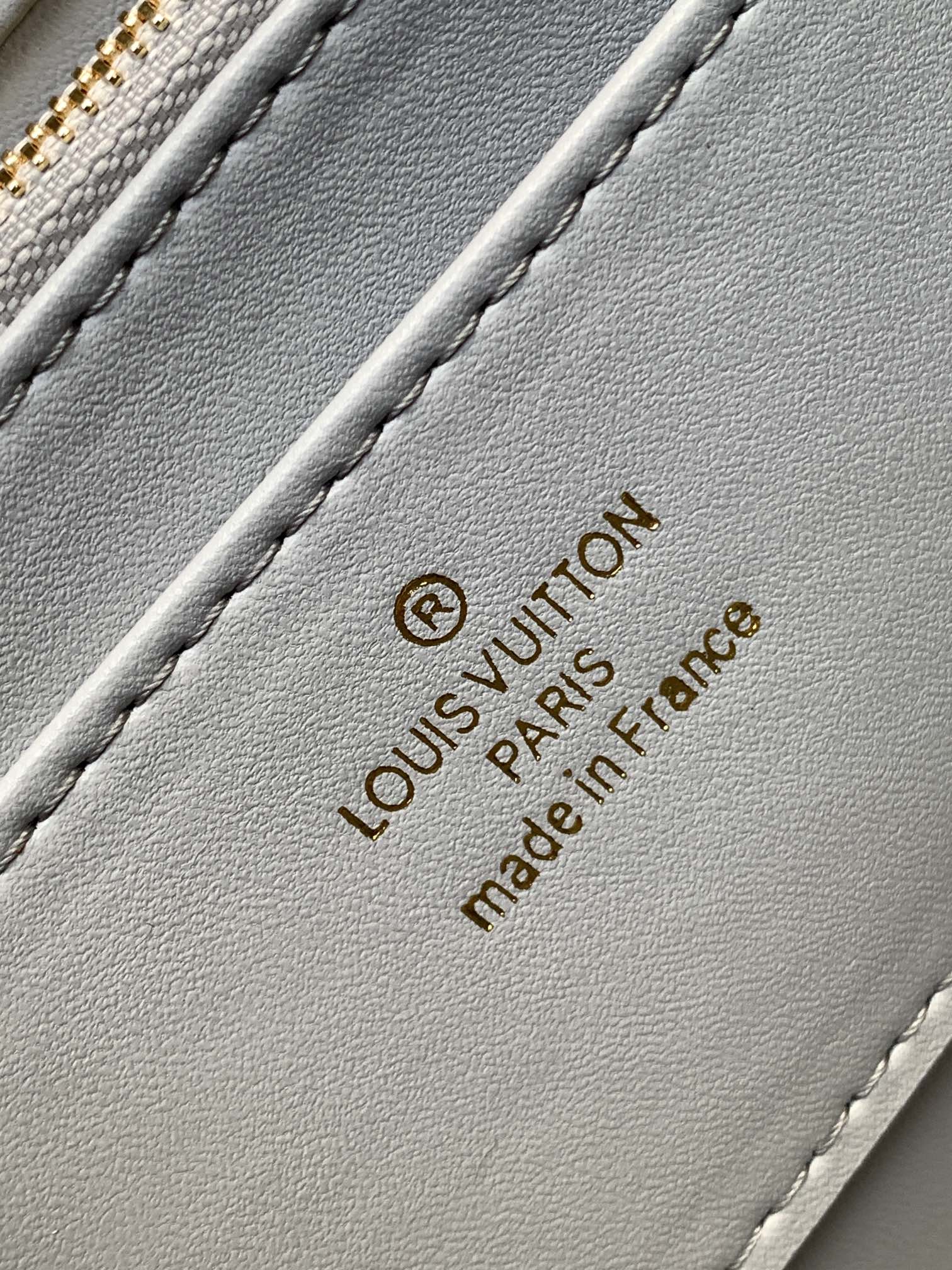 LOUIS VUITTON LV 25S GO-14 MM 23 IN LAVENDER GRAY QUILTED LAMBSKIN GOLD HARDWARE