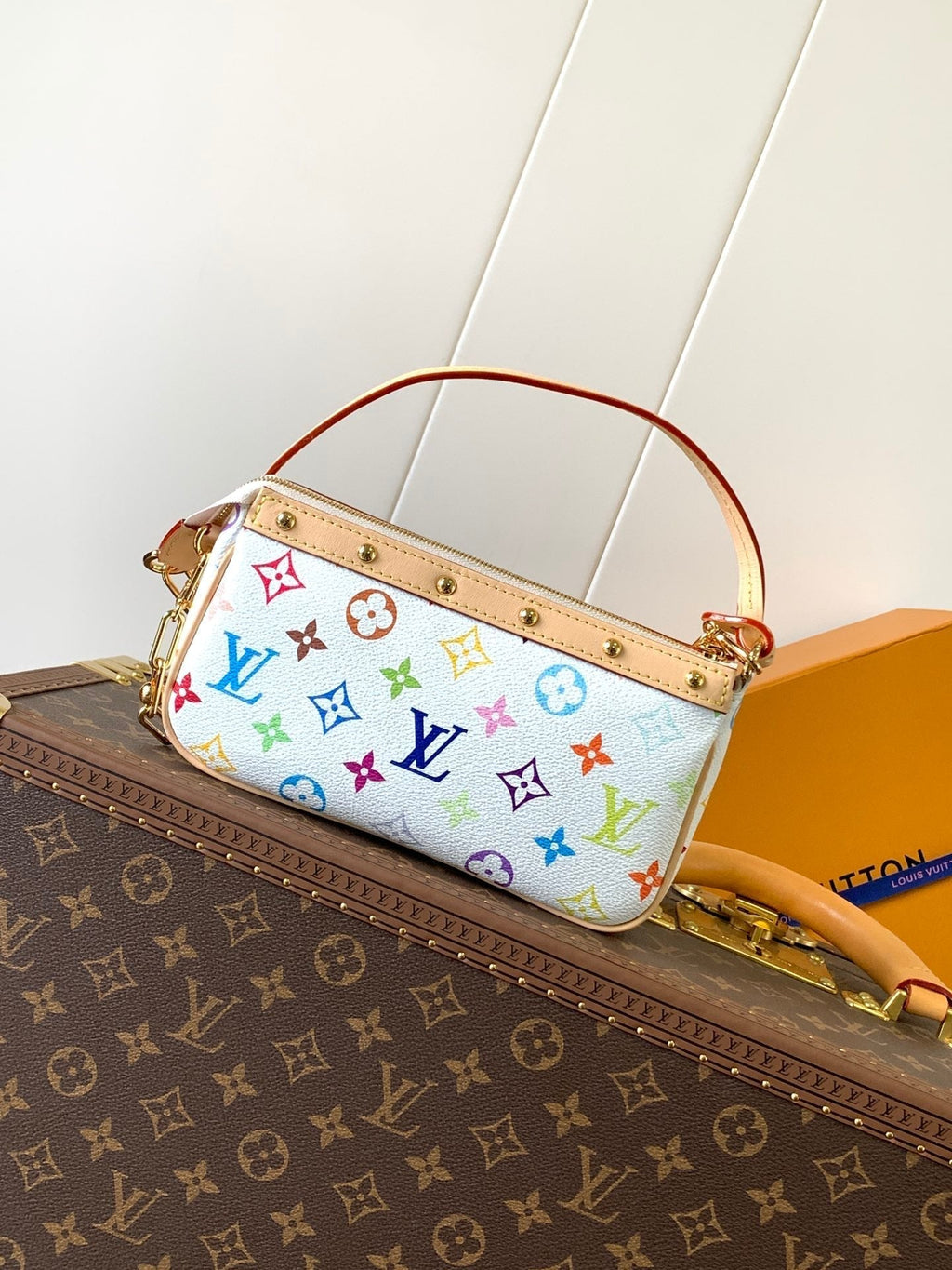 LOUIS VUITTON POCHETTE ACCESSOIRES BAG 22 IN MULTICOLOR MONOGRAM CANVAS AND COWHIDE