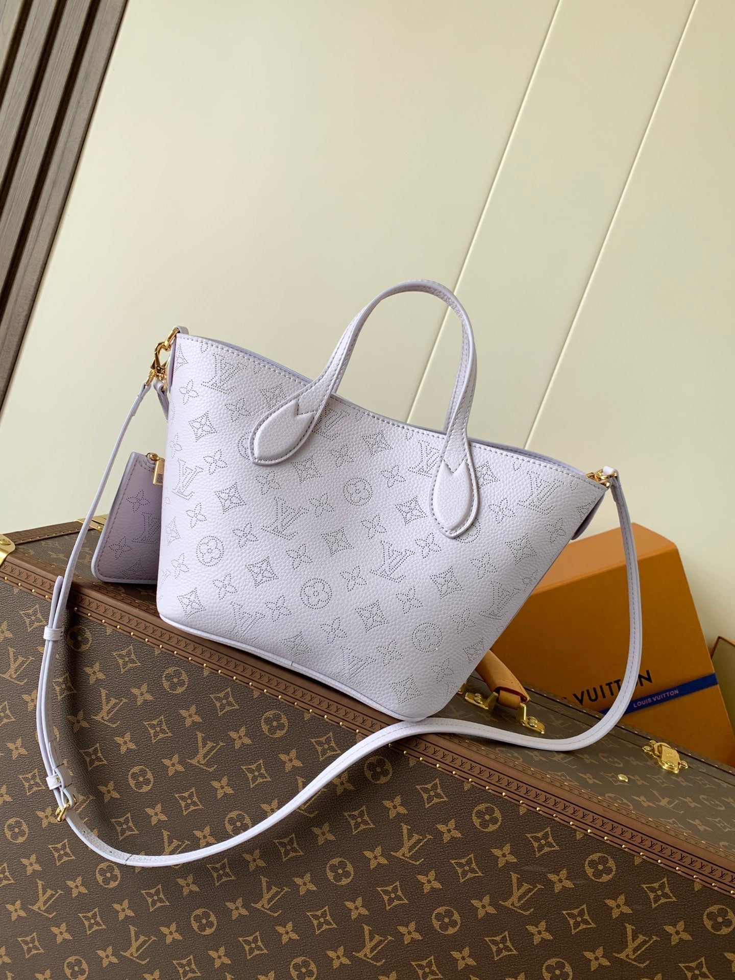 LOUIS VUITTON LV 25S BLOSSOM BAG 20 IN MISTY PURPLE CALFSKIN GOLD HARDWARE