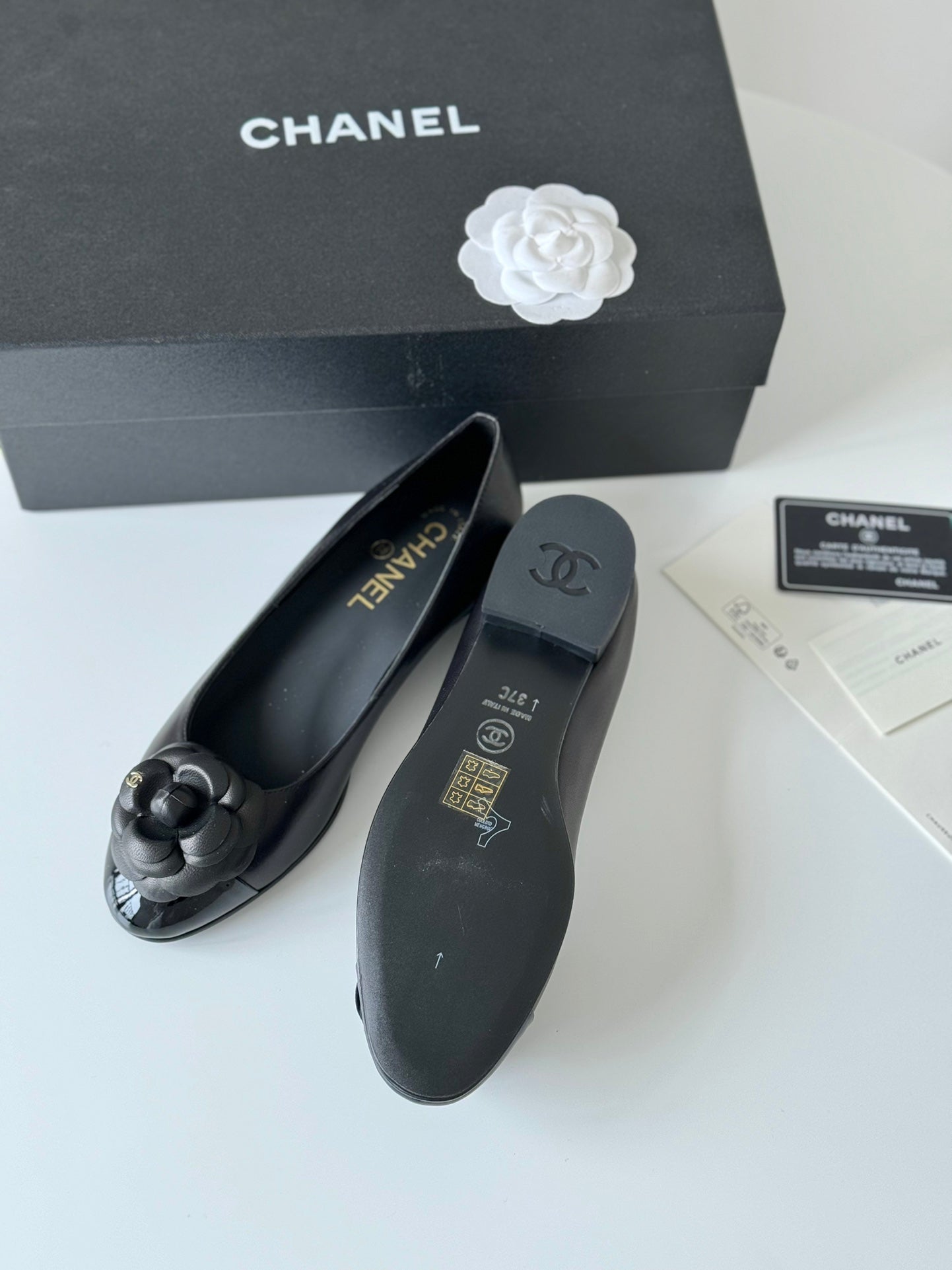CHANEL BALLET FLAT BLACK LAMBSKIN WITH FLOWER