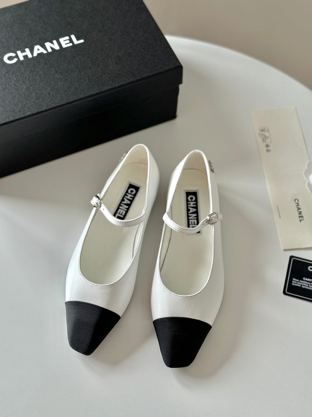 CHANEL MARY JANE WHITE MIX BLACK CALFSKIN