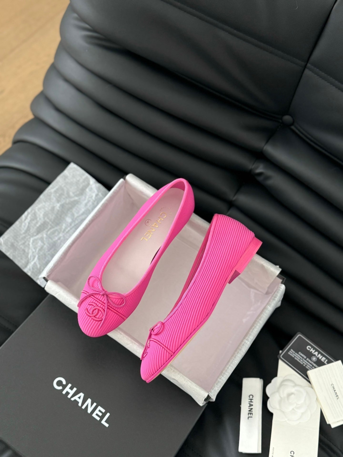 CHANEL CLASSIC BALLET FLATS BRIGHT PINK LAMBSKIN
