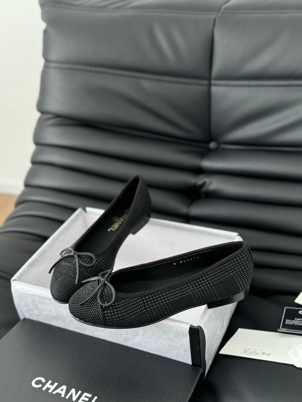 CHANEL CLASSIC BALLET FLATS BLACK LAMBSKIN