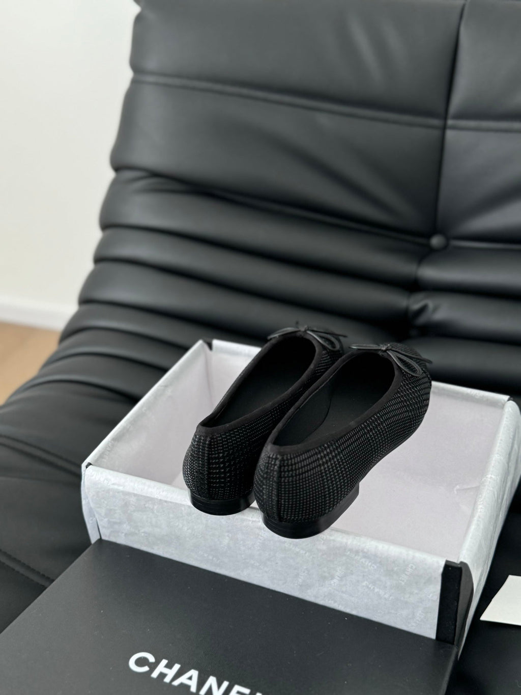 CHANEL CLASSIC BALLET FLATS BLACK LAMBSKIN