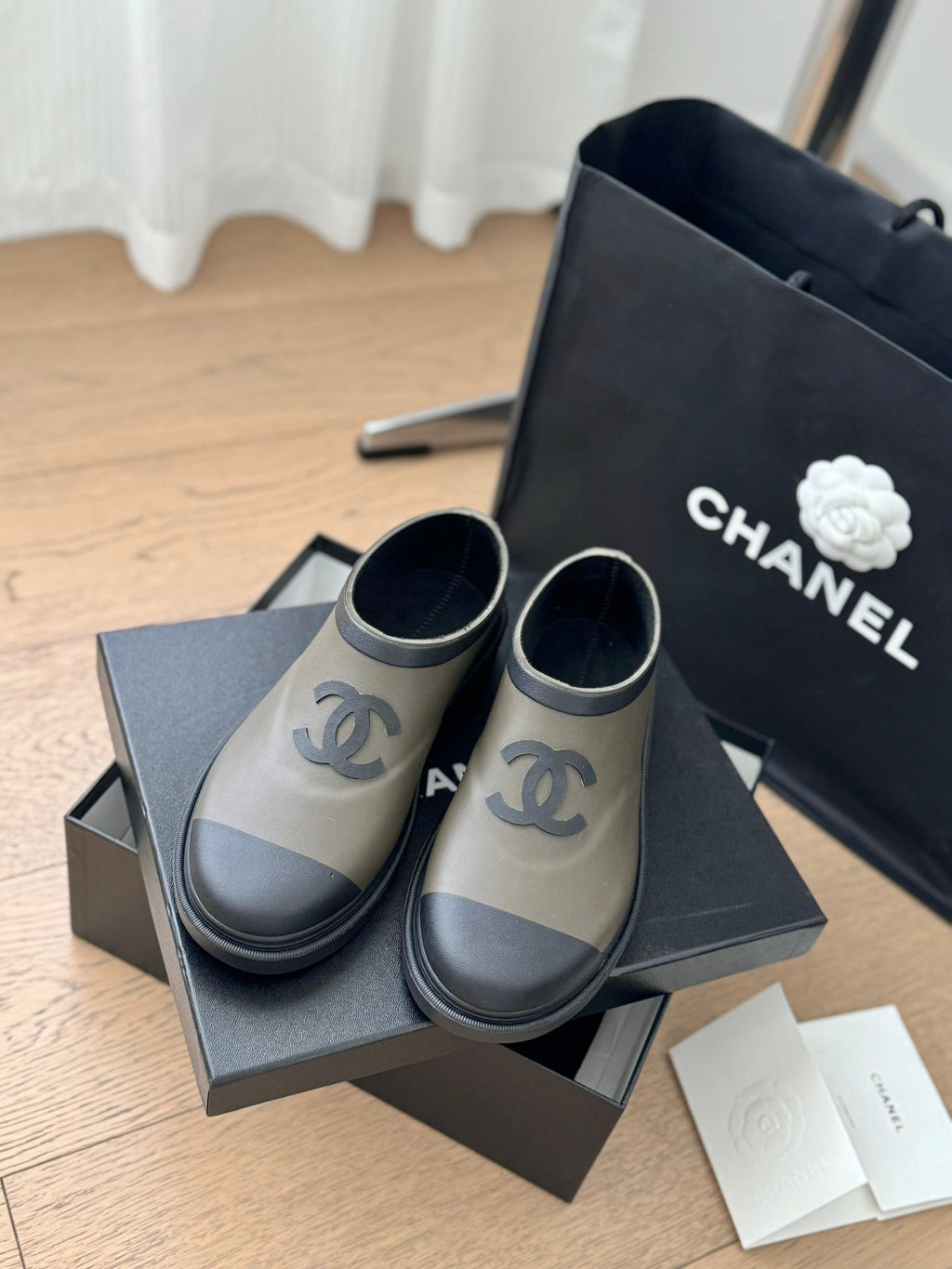 CHANEL SHORT BOOTS IN MOCHA BROWN MIX BLACK RUBBER