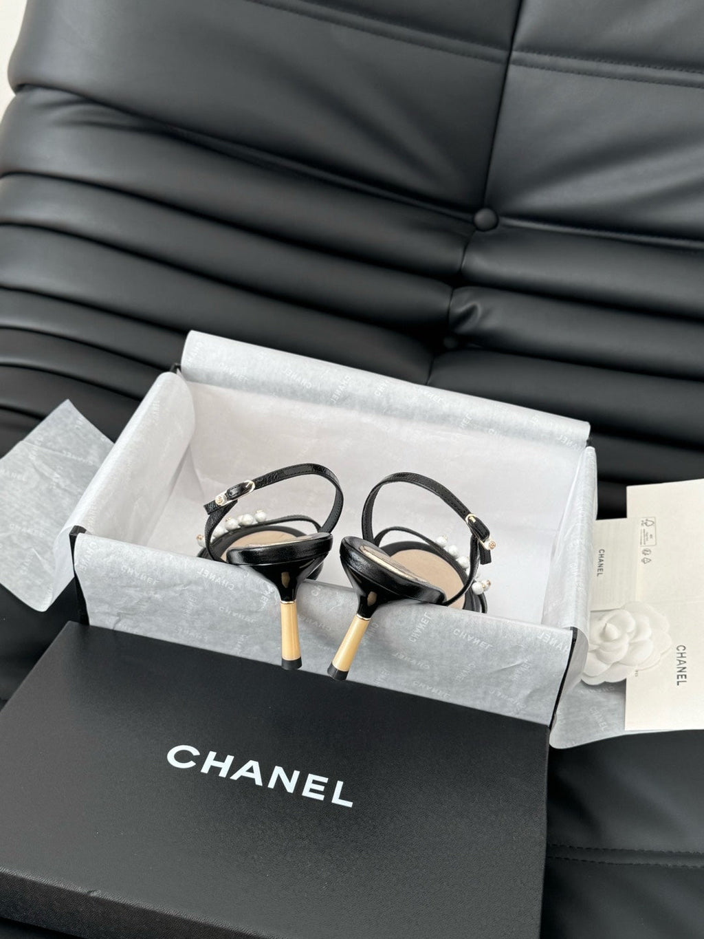CHANEL PEARL SANDAL IN BLACK AND GOLD LAMBSKIN 75 MM
