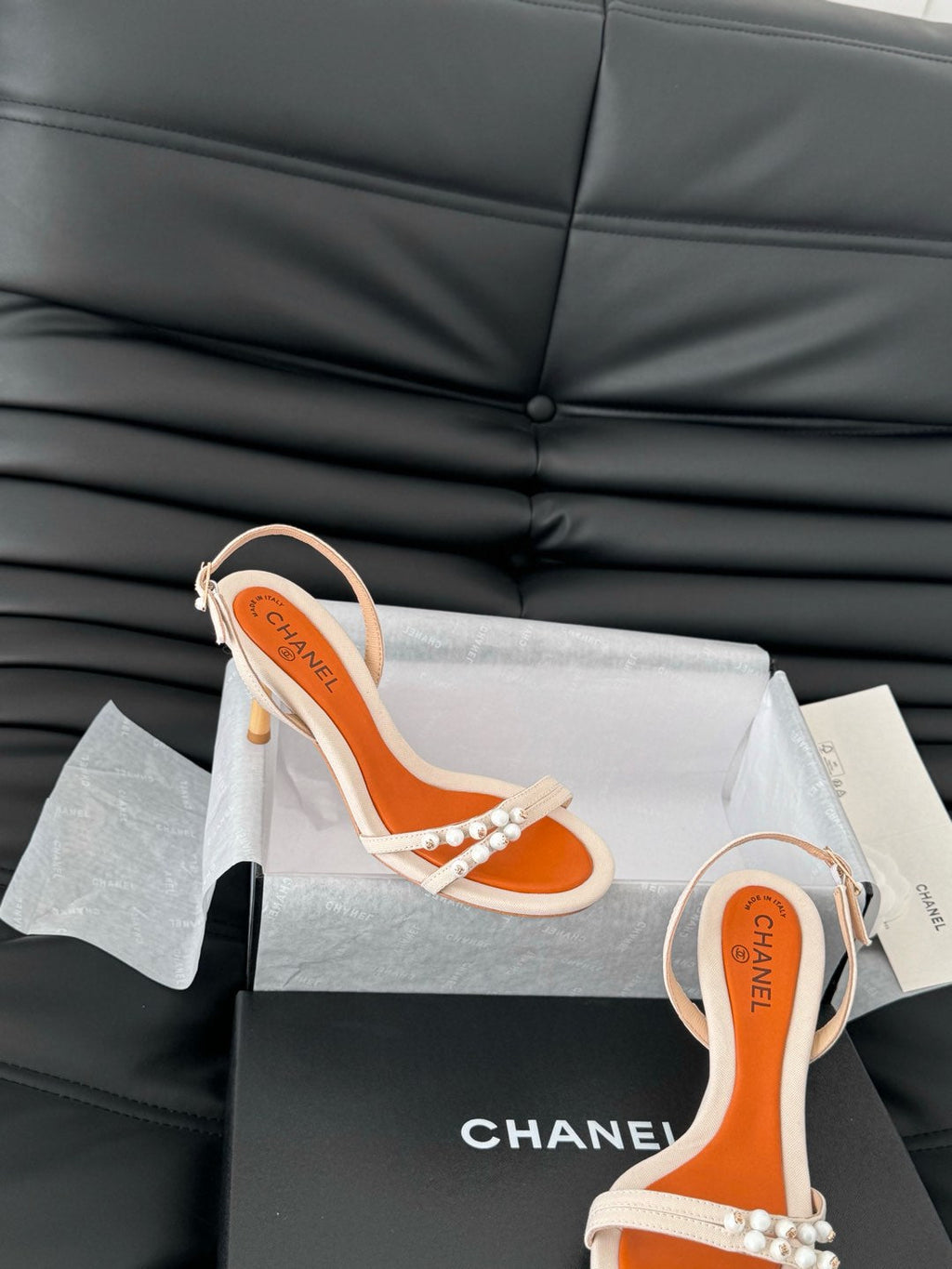 CHANEL PEARL SANDAL IN WHITE AND VIVID ORANGE LAMBSKIN 75 MM