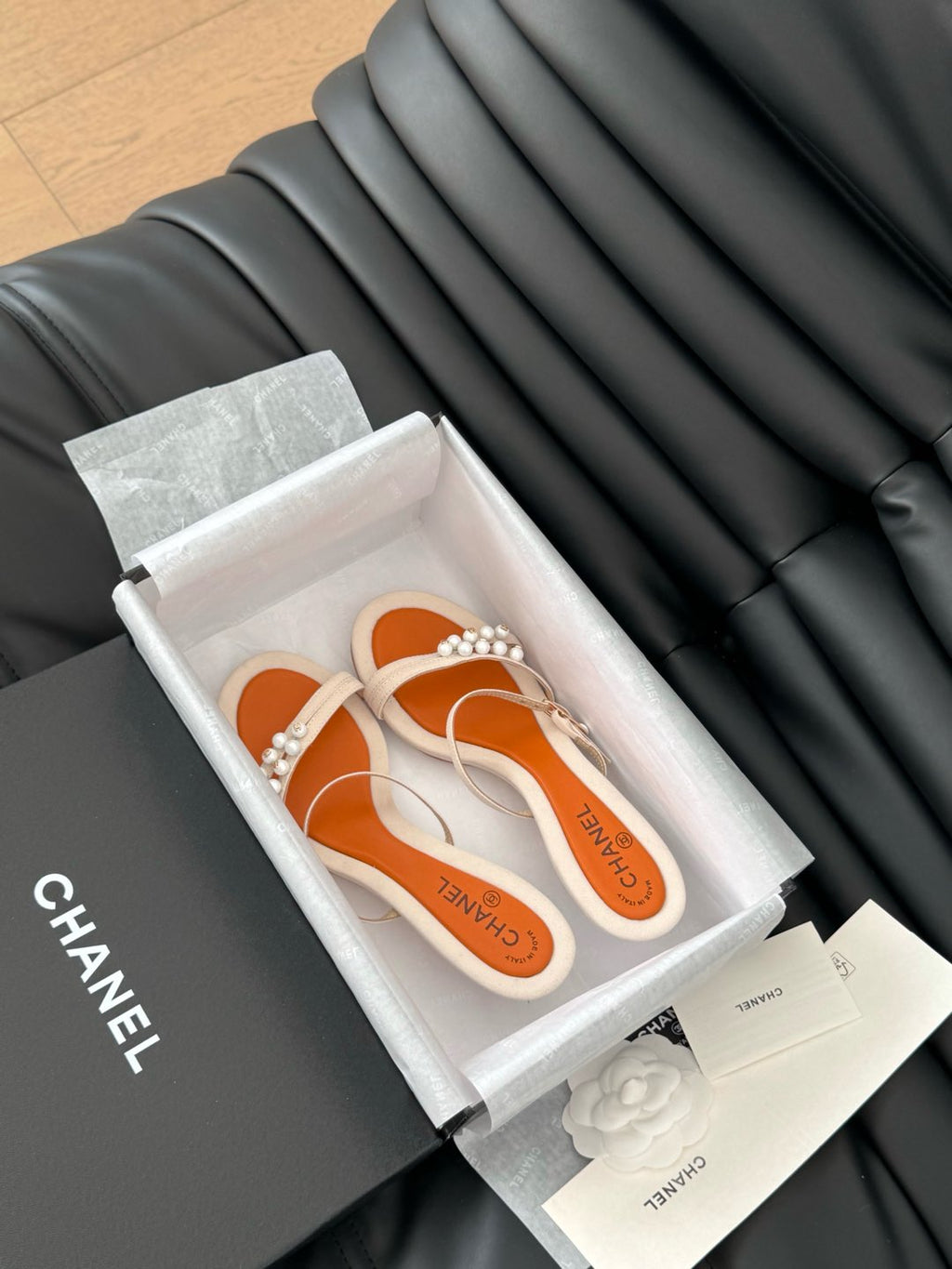 CHANEL PEARL SANDAL IN BEIGE AND ORANGE LAMBSKIN 35 MM