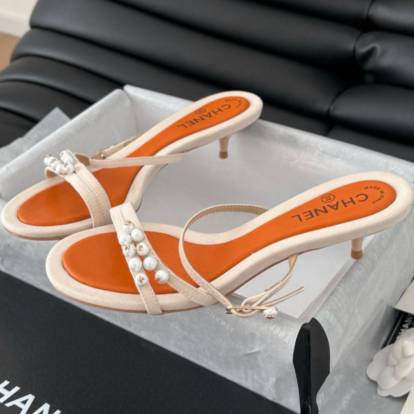 CHANEL PEARL SANDAL IN BEIGE AND ORANGE LAMBSKIN 35 MM