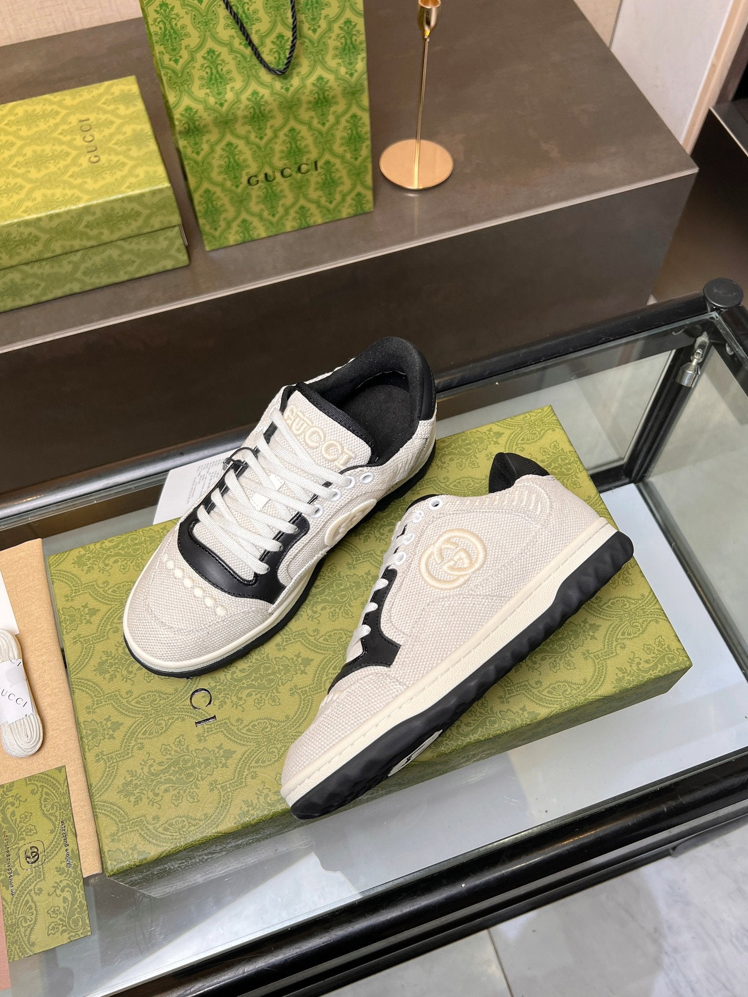 GUCCI MAC80 TRAINER CREAMY WHITE AND BLACK CALFSKIN